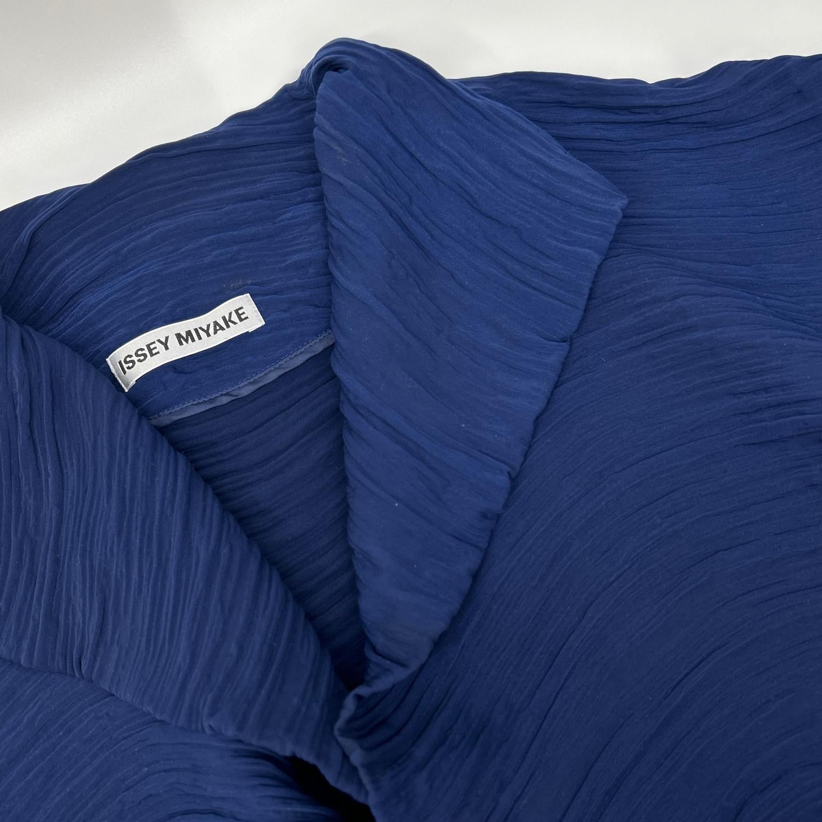ISSEY MIYAKE イッセイミヤケ IM92FD510 ネイビー プリーツデザインジャケット ジャケット