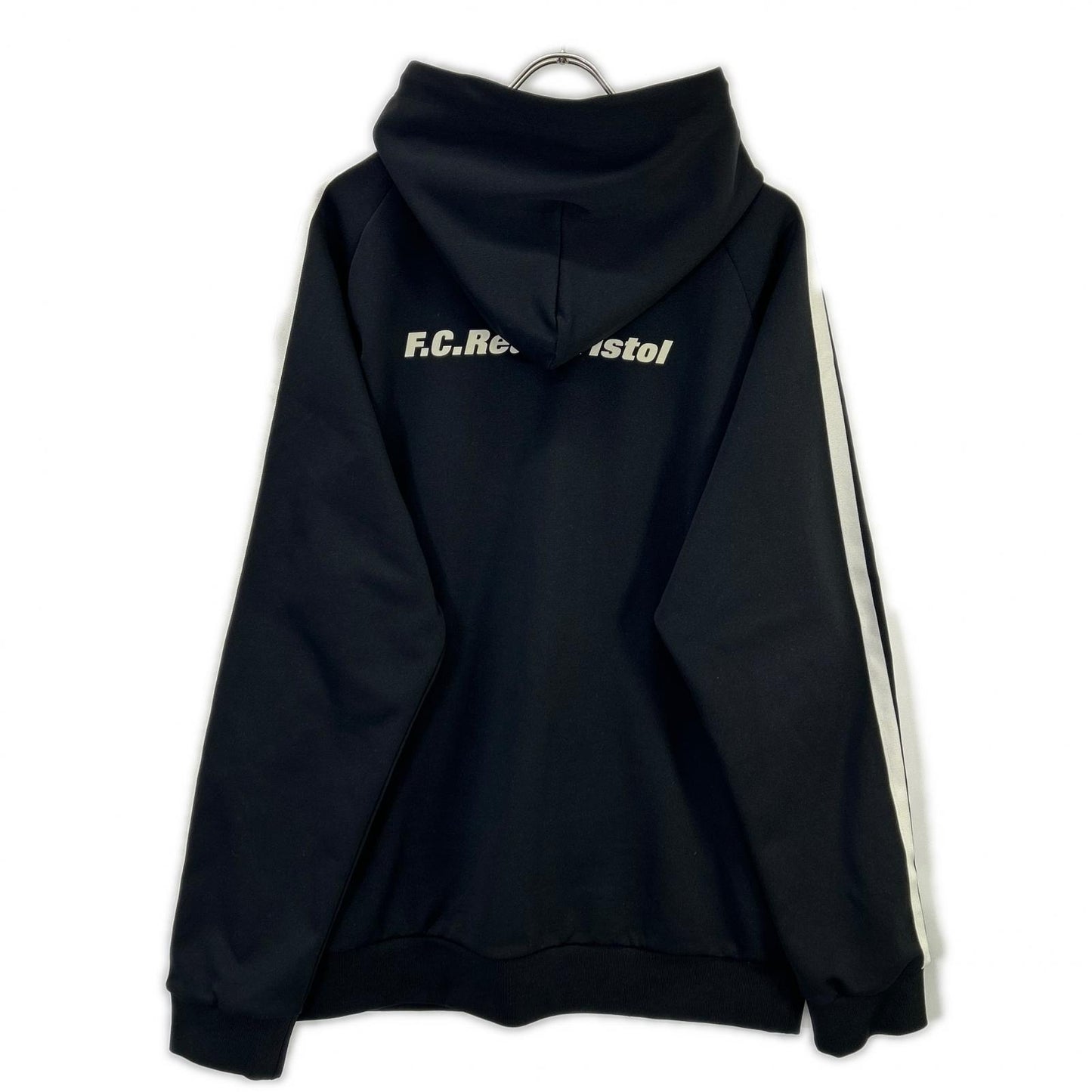 F.C.Real Bristol エフシーリアルブリストル 25年 FCRB-252082 ブラック TRAINING TRACK HOODIE トップス