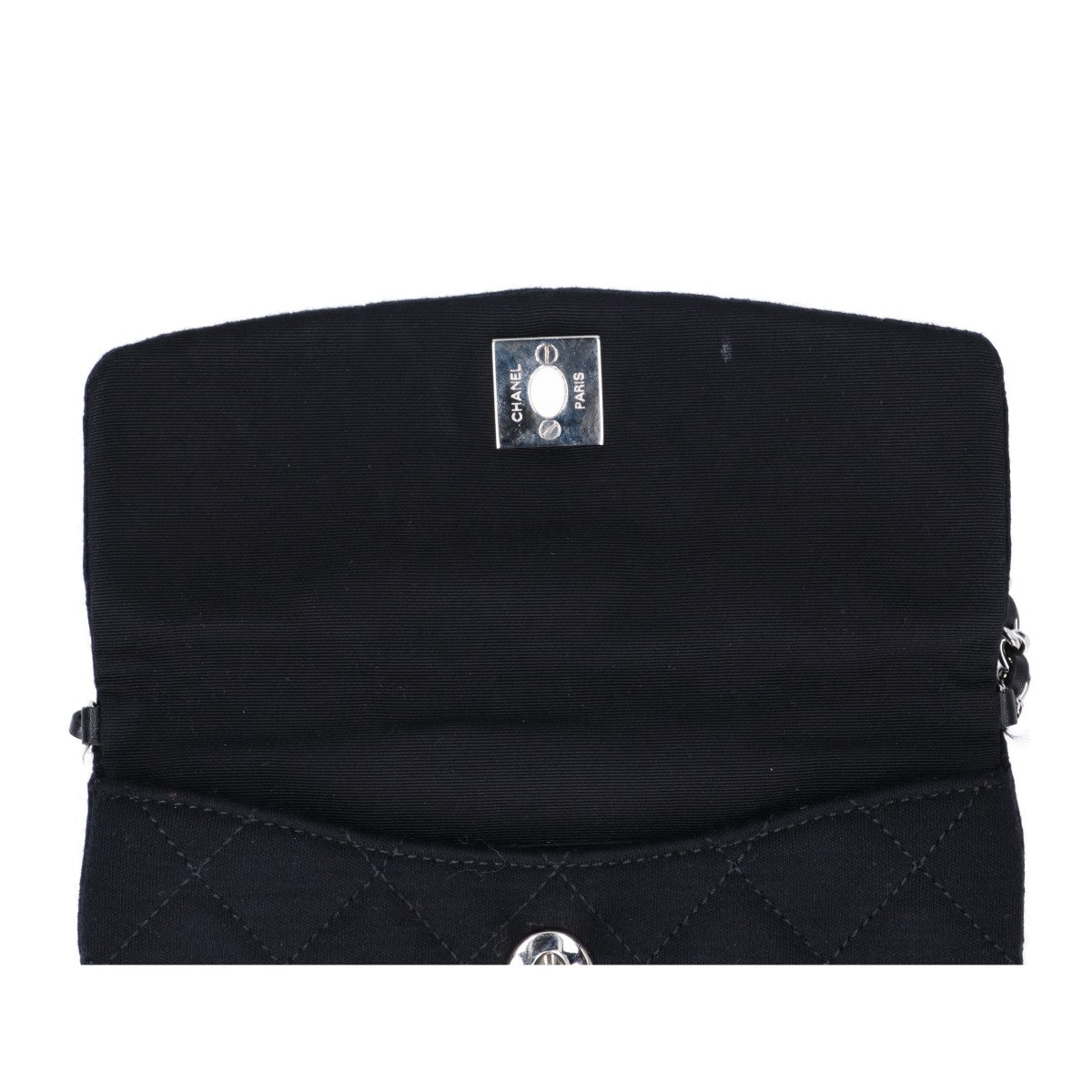CHANEL シャネル 15番台 ブラック 2011年クリスマス限定チェーンウォレット 長財布（小銭入れなし）