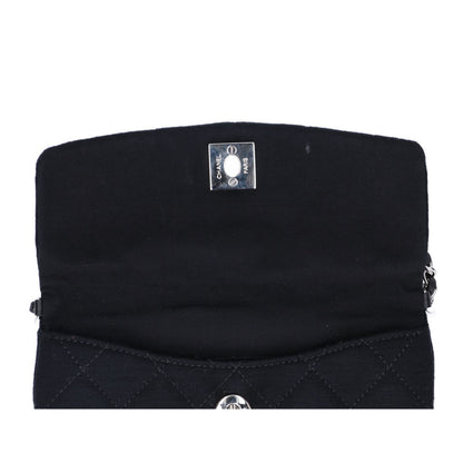 CHANEL シャネル 15番台 ブラック 2011年クリスマス限定チェーンウォレット 長財布（小銭入れなし）