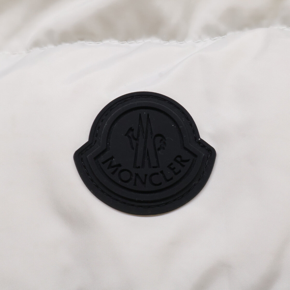 MONCLER モンクレール 【美品/24年製】VALMASQUE フード付ダウン ベスト
