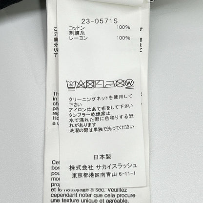 sacai サカイ ブラック 23-0571S Hello sacai Exclusive T-Shirt/ トップス