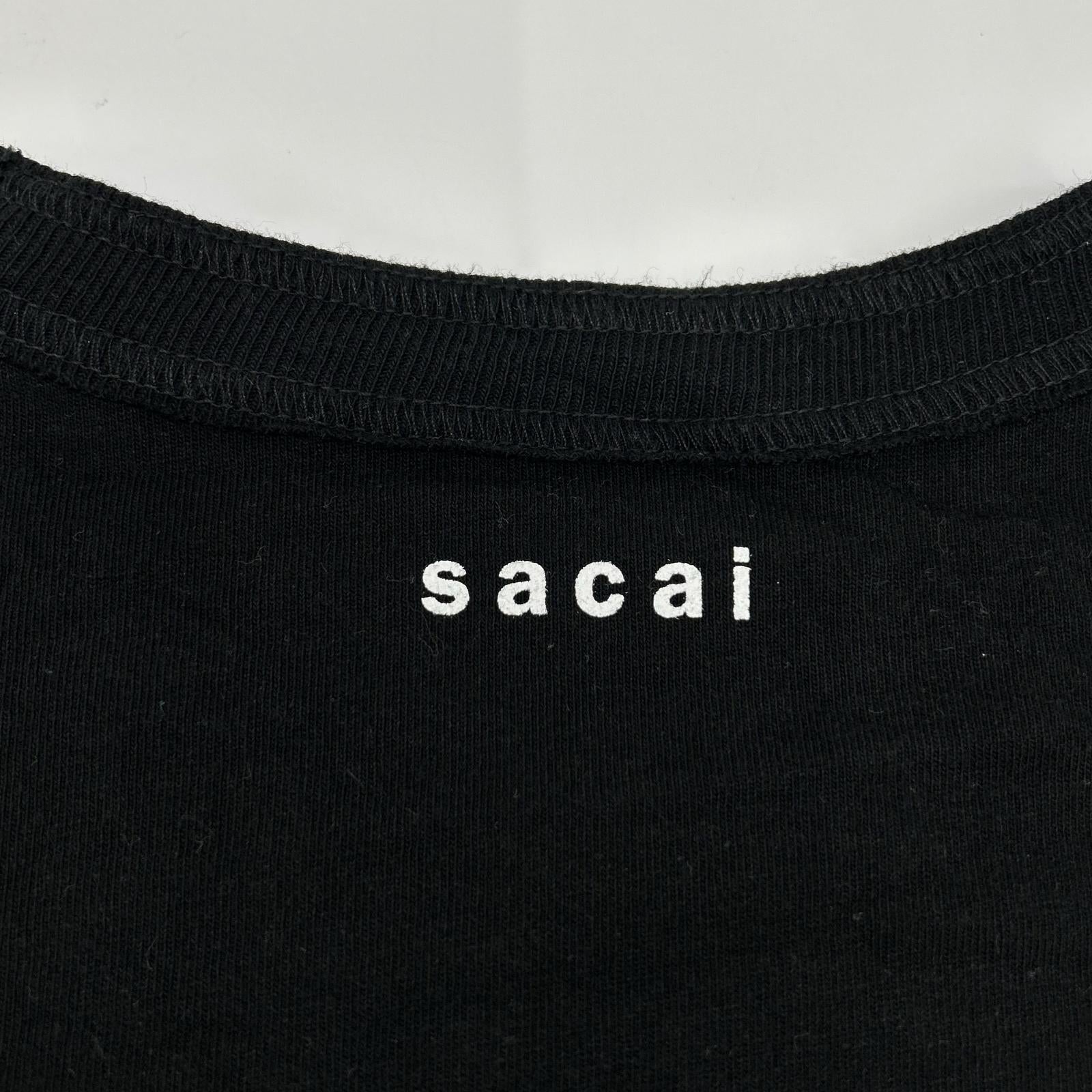 sacai サカイ ブラック 23-0571S Hello sacai Exclusive T-Shirt/ トップス