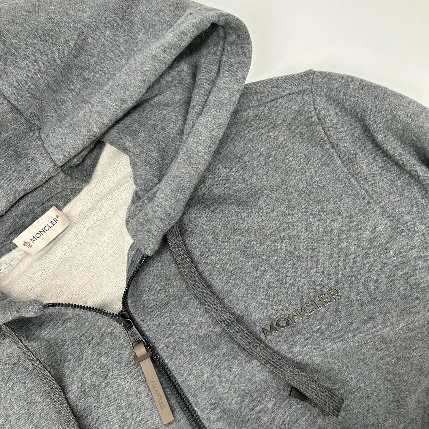 MONCLER モンクレール 25年製 FELPA APERTA CON CAPPUCCIO ジップアップパーカー トップス