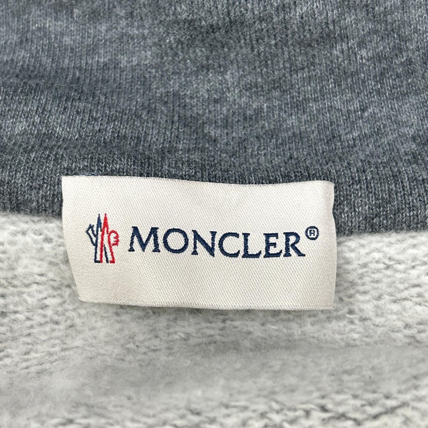 MONCLER モンクレール 25年製 FELPA APERTA CON CAPPUCCIO ジップアップパーカー トップス