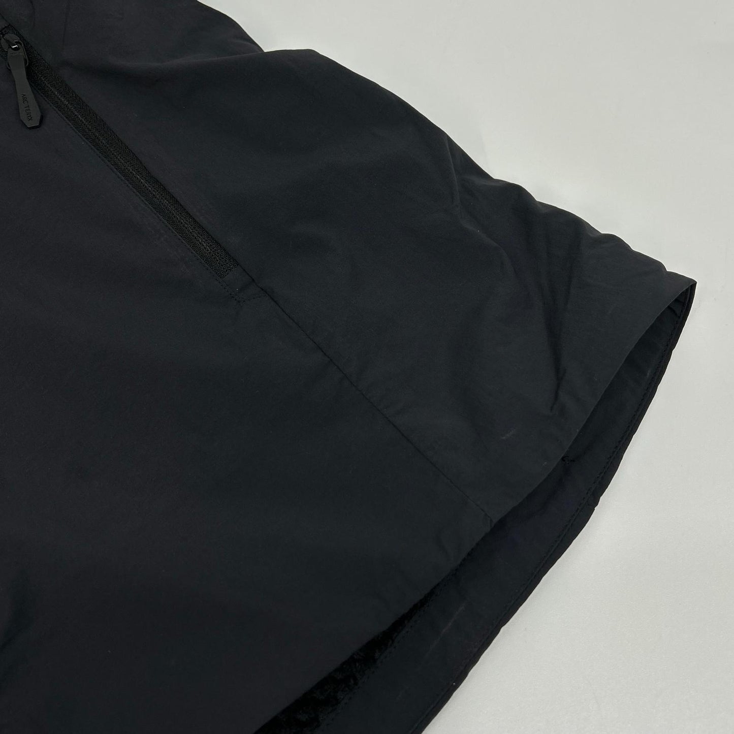 ARC'TERYX アークテリクス 23年製 X000009292 グレー ベスト ベスト