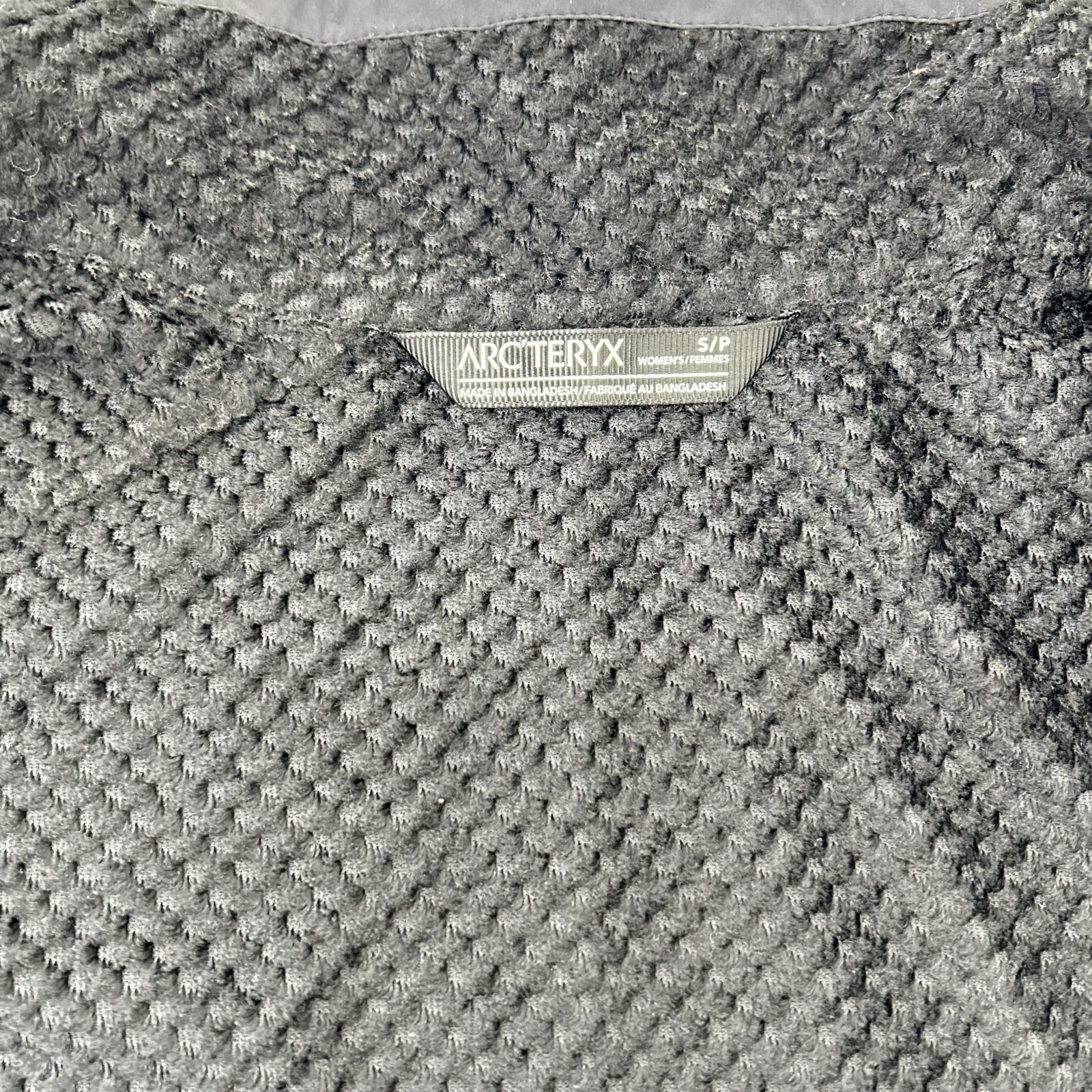 ARC'TERYX アークテリクス 23年製 X000009292 グレー ベスト ベスト