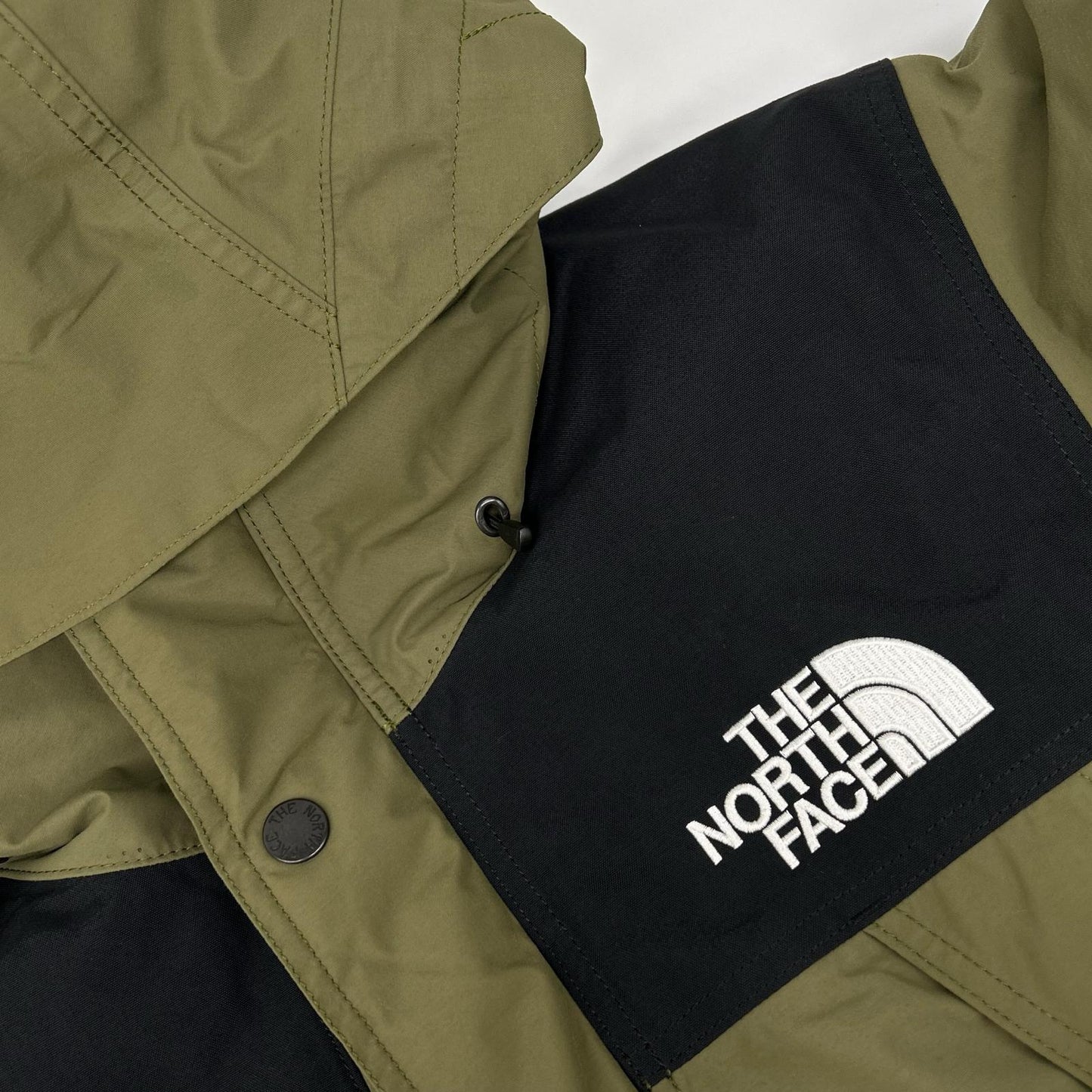 THE NORTH FACE ノースフェイス ND91737 カーキ マウンテンダウンジャケット ジャケット
