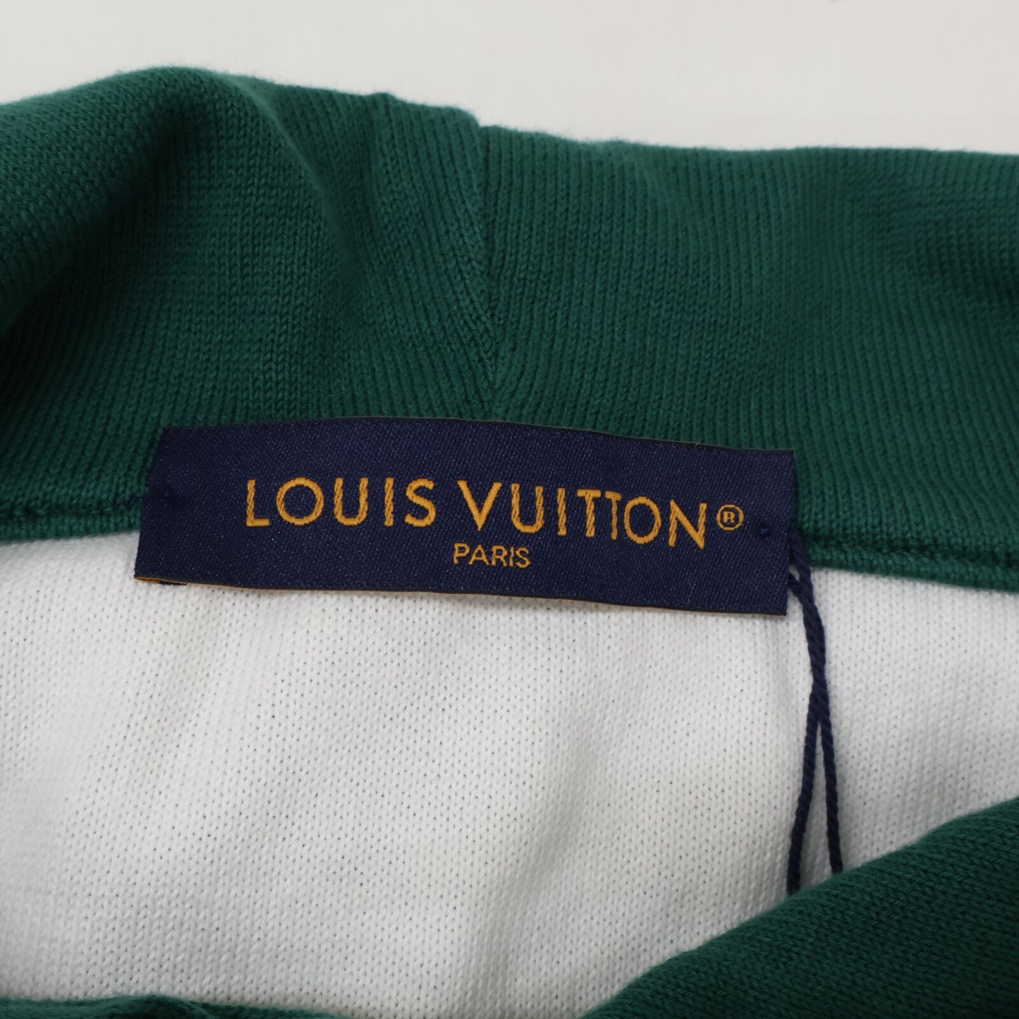 LOUIS VUITTON Like New/Officially Distributed in Japan/Made in 2023 RM232Q UUSO HNN45W Monogram Gradient Pullover Knit Hoodie Tops