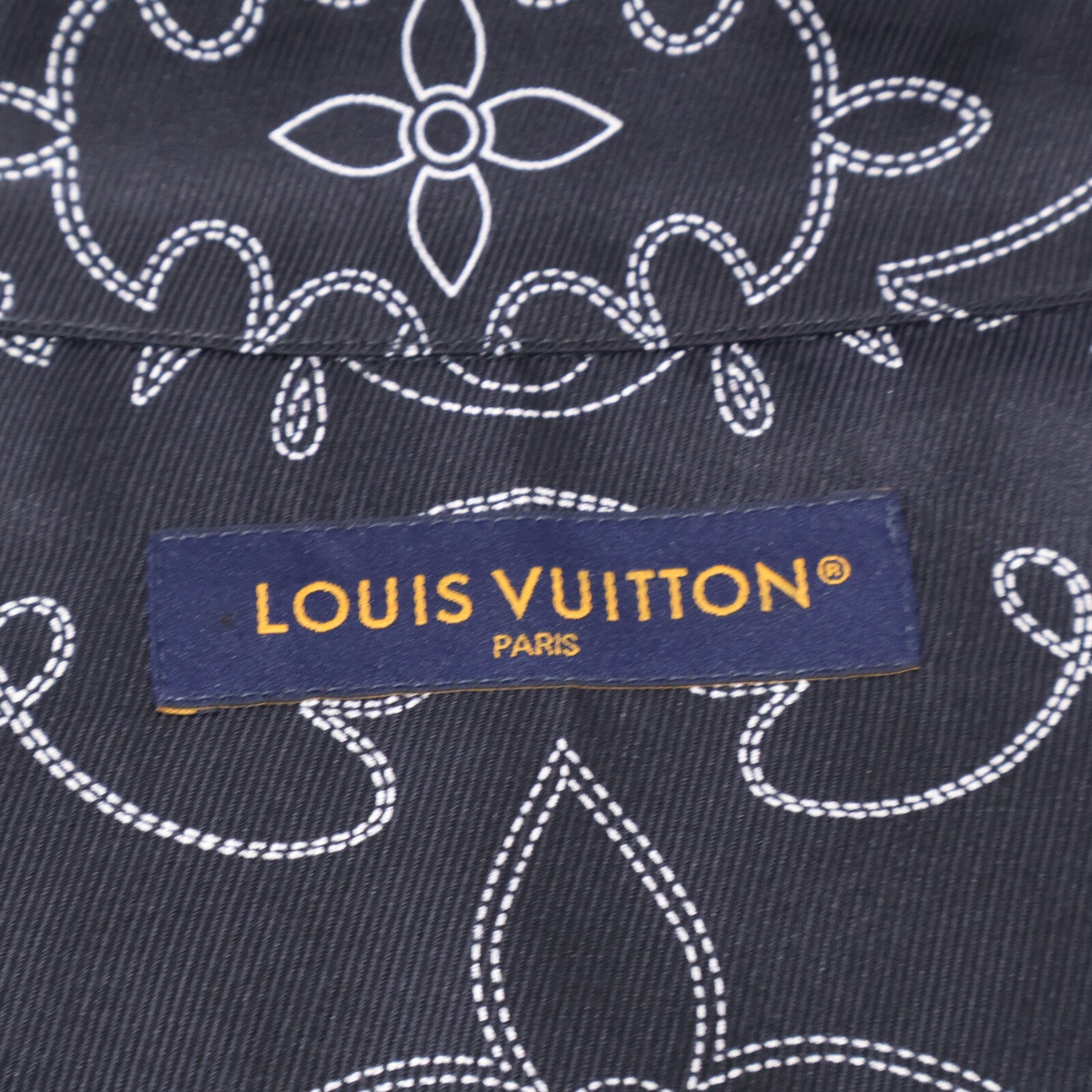 LOUIS VUITTON ルイヴィトン 【新品同様/国内正規/24年製】1AFWSI/RM242M MRR HRS80W プリントロングスリーブシルクパジャマオーバーシャツ トップス