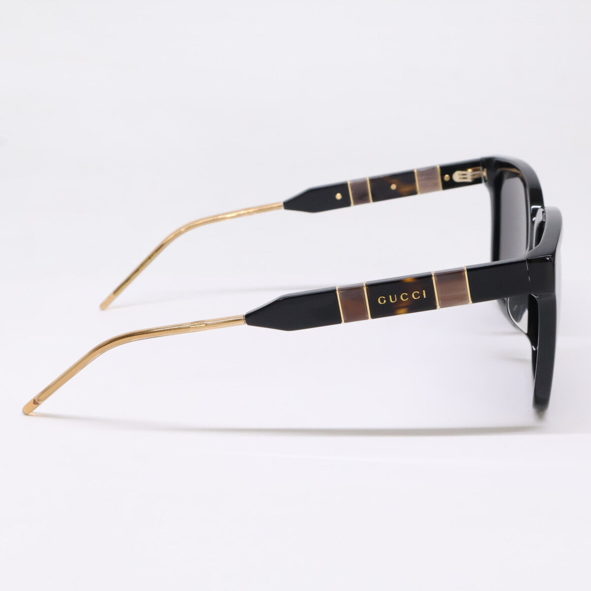 GUCCI グッチ 【美品】GG0599SA 001 スクエア サングラス