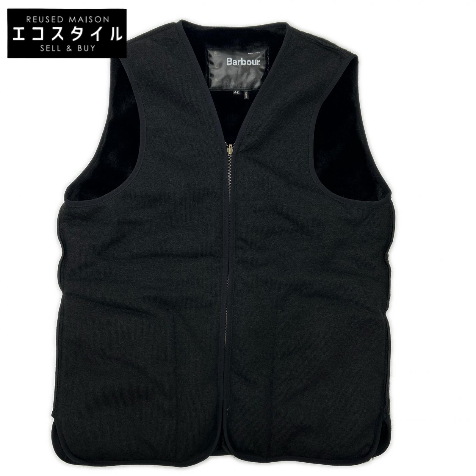 Barbour バブアー 2002103 black reversible slim-fit faux-fur-lined vest vest