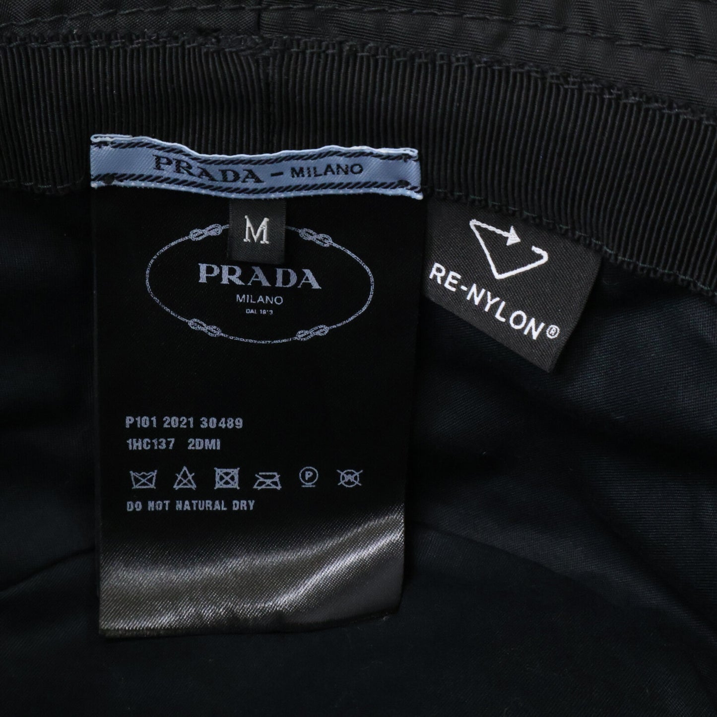 PRADA プラダ 【国内正規】1HC137 Re-Nylon トライアングルロゴ バケットハット 帽子