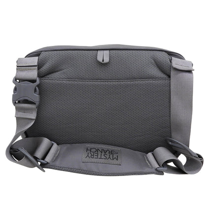 MYSTERY RANCH ミステリーランチ 美品 ディストリクト8 ショルダーバッグ メンズ グレー 297543 22年製 ショルダーバッグ