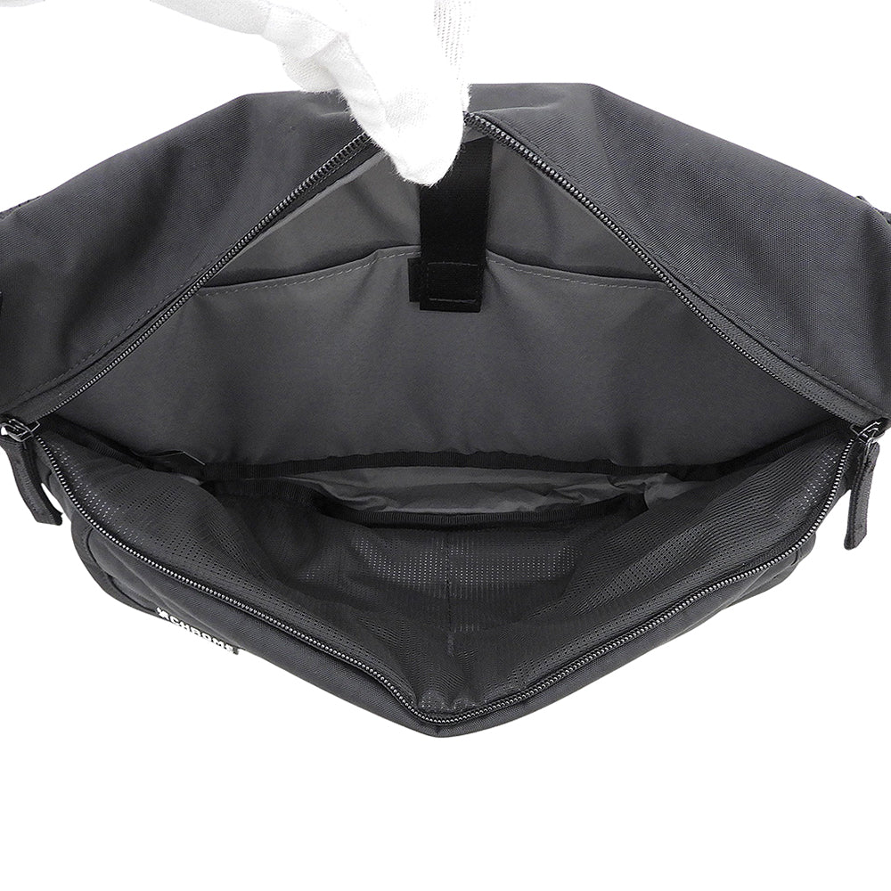 CHROME クローム 美品 BOT FLAP SLING 8L ショルダーバッグ メンズ ブラック BJ-008-BCNL-NA-NA ショルダーバッグ