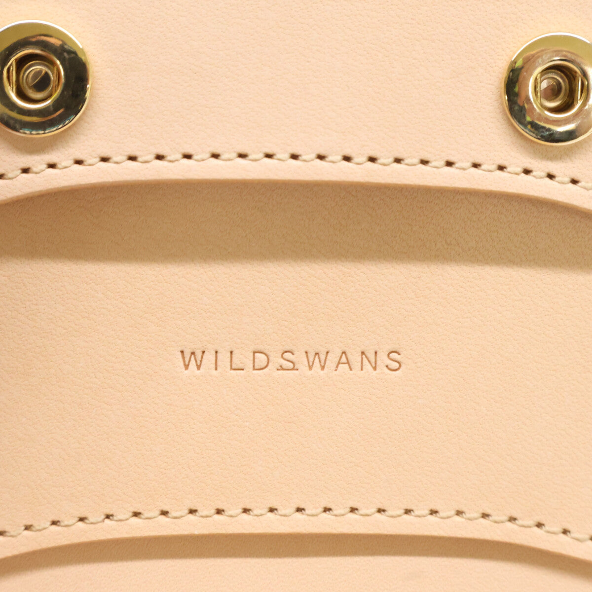 WILDSWANS ワイルドスワンズ 【美品】CSS-CASA HC NTｘSD コードバン/サドルプルアップ 二つ折り財布（小銭入れあり） 二つ折り財布（小銭入れあり）