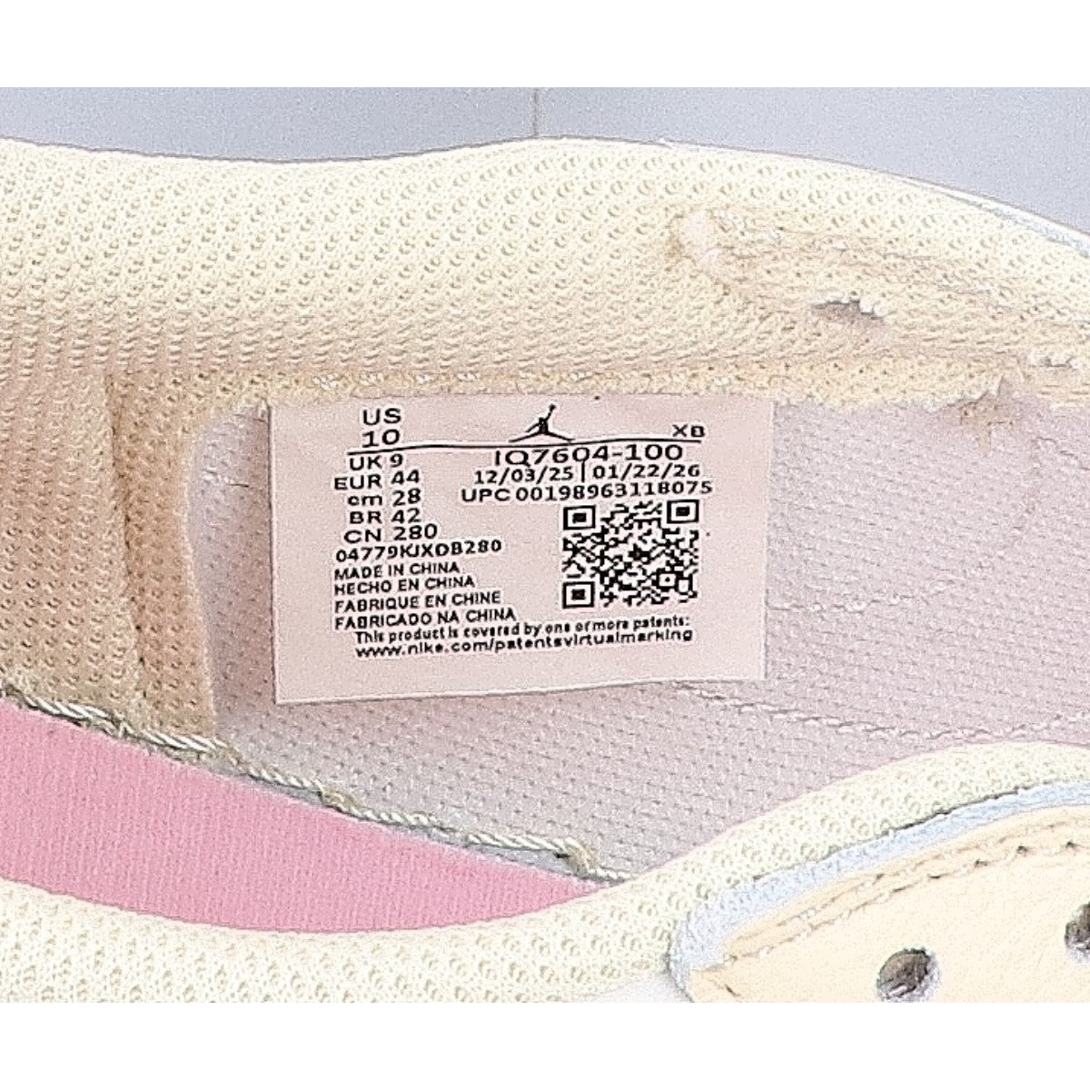 NIKE ナイキ 【新品同様】IQ7604-100 AIR JORDAN 1 LOW QS SP エアジョーダン 1 ロー クイックストライク スペシャル トラビススコット スニーカー シューズ