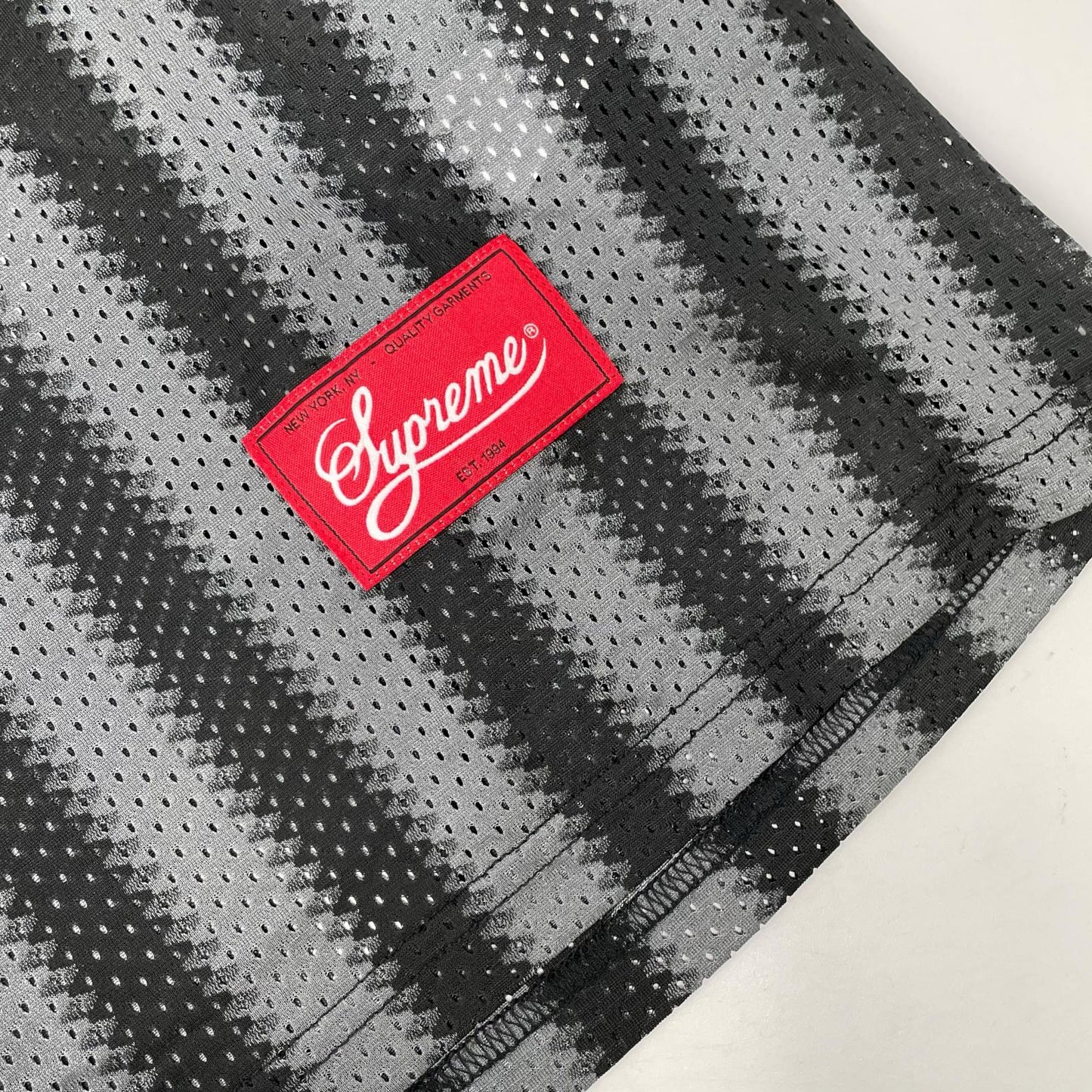 Supreme シュプリーム ブラック Stripe Mesh Tank Top トップス