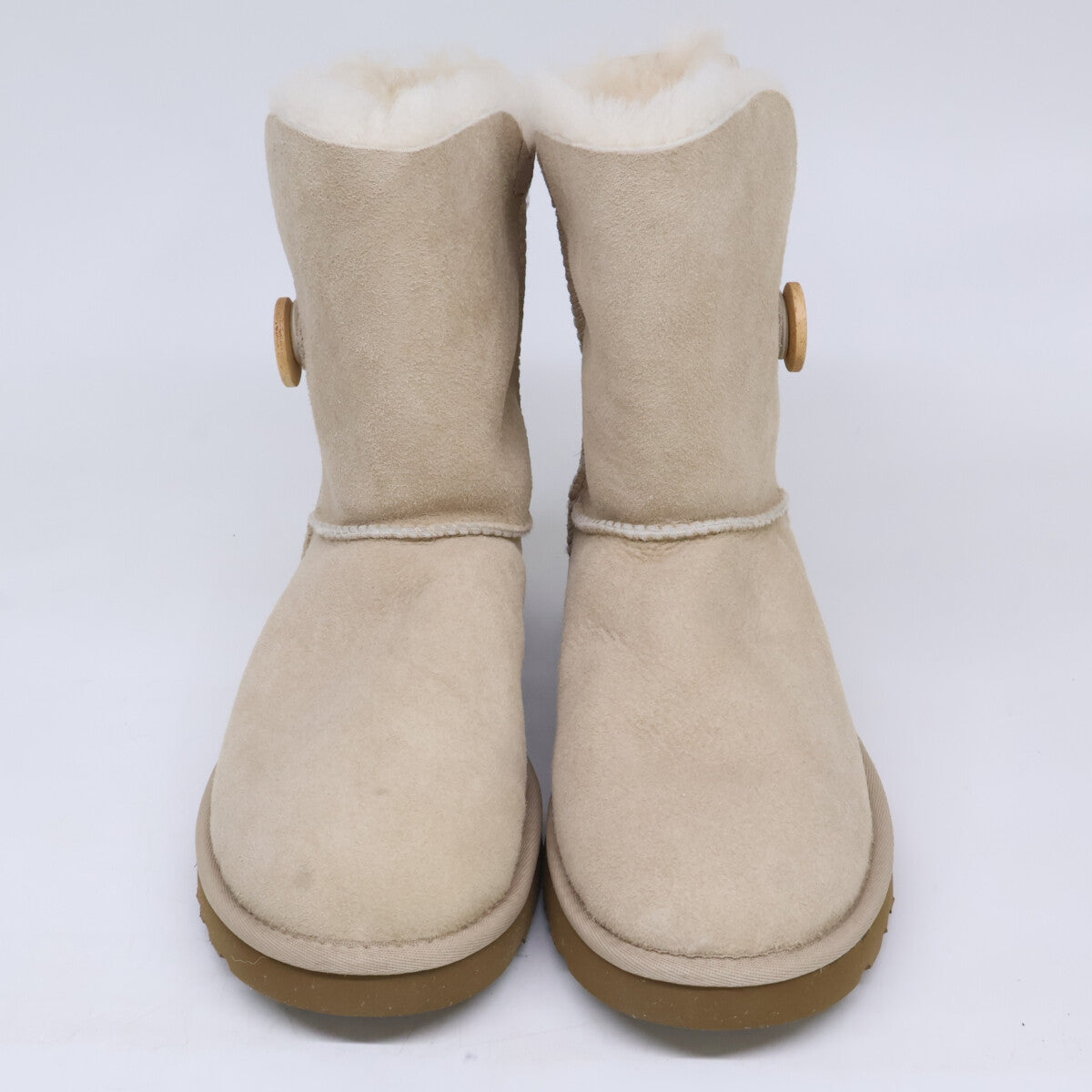 UGG アグ 【新品同様】5803 BAILEY BUTTON ベイリーボタン ムートンブーツ シューズ