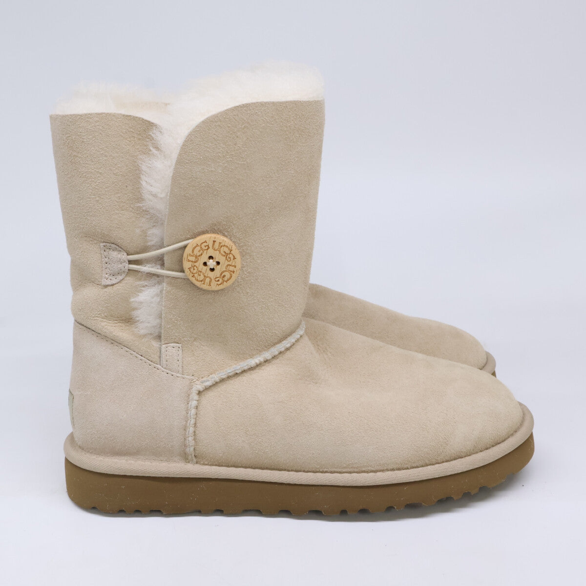 UGG アグ 【新品同様】5803 BAILEY BUTTON ベイリーボタン ムートンブーツ シューズ