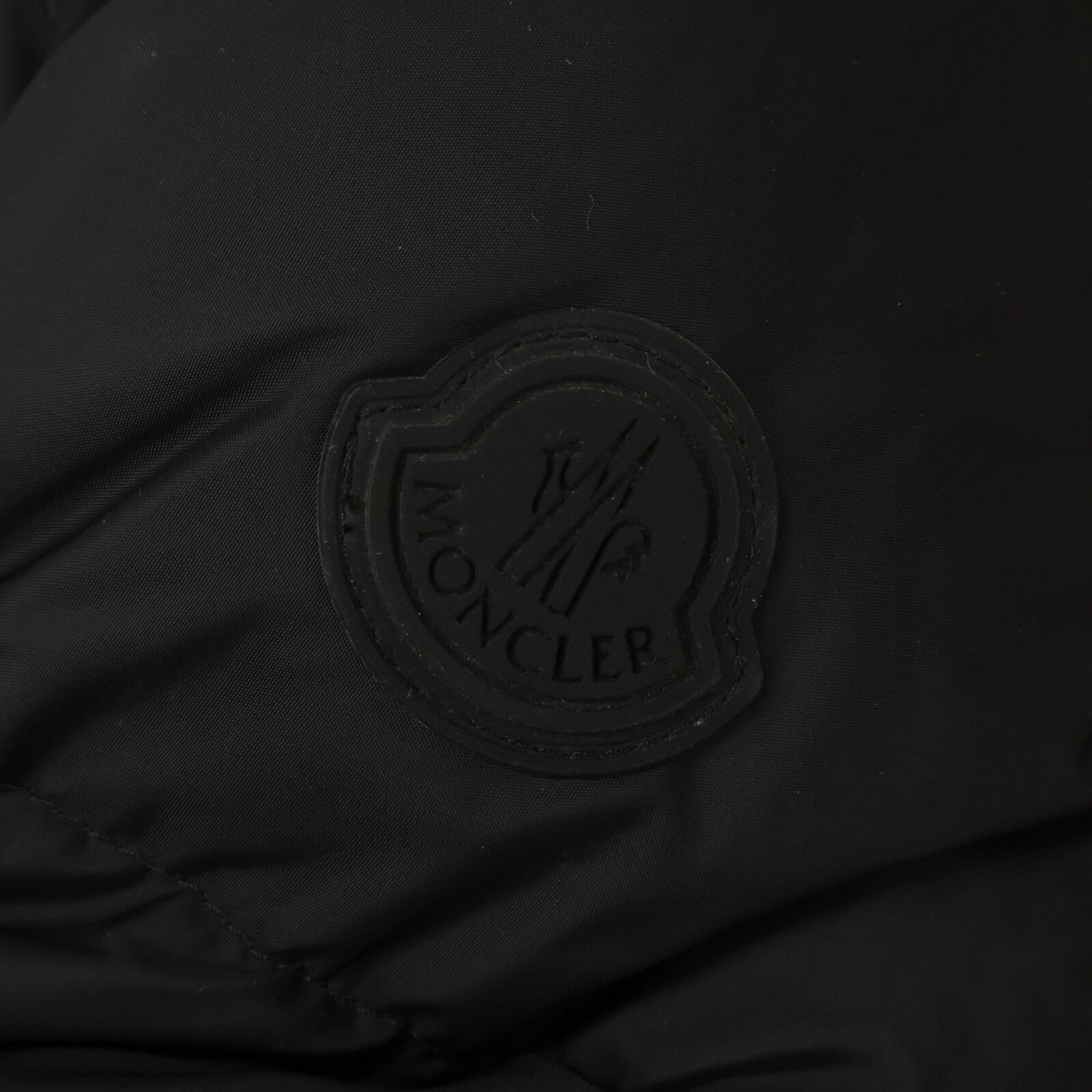 MONCLER モンクレール 【23年製】MONTCLAR モンクラ 内側ロゴ刺繍グログランテープ フーディダウンジャケット ジャケット
