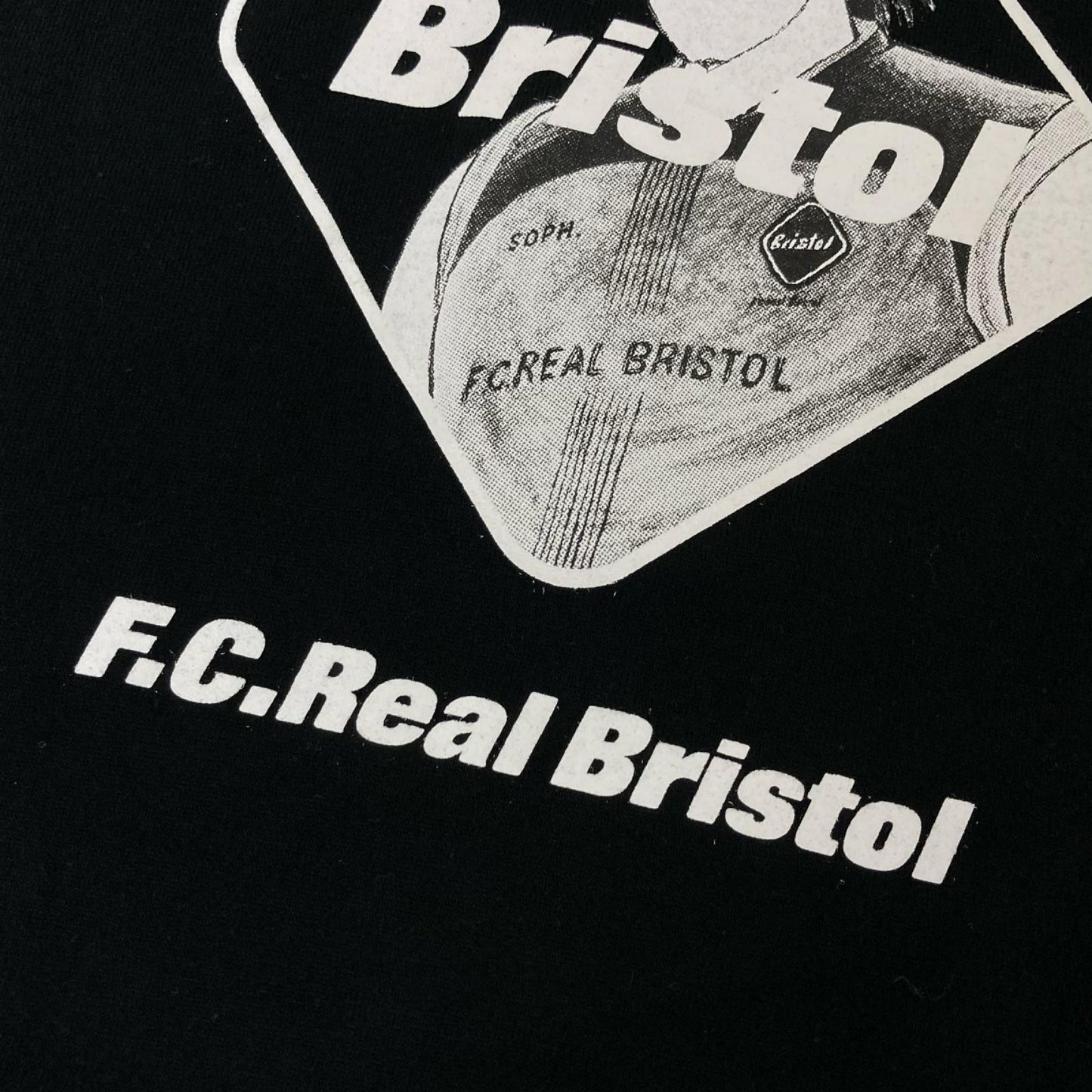 F.C.Real Bristol エフシーリアルブリストル 26SS ×キャプテン翼 FCRB-260174 KOJIRO HYUGA EMBLEM Tシャツ トップス