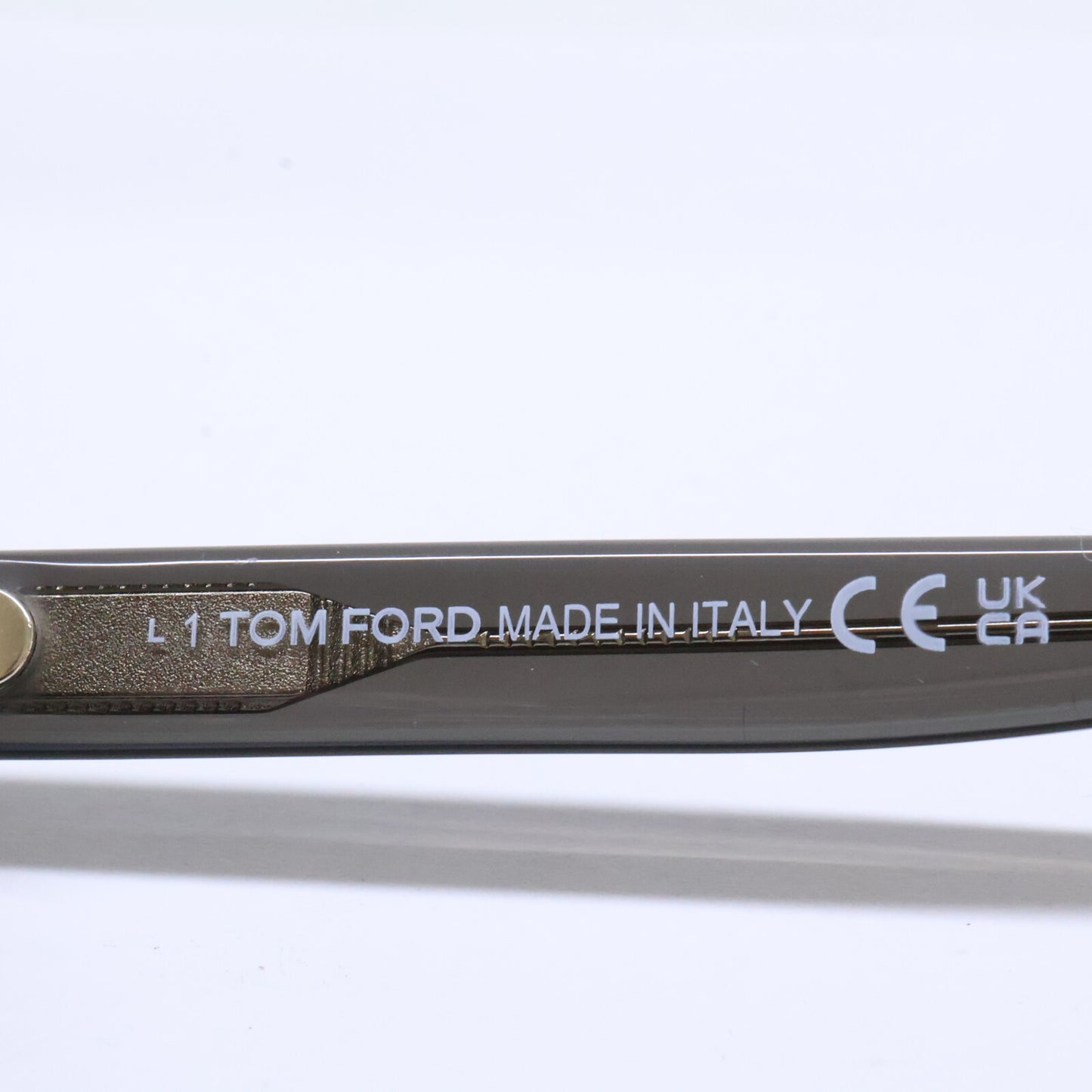 TOM FORD トムフォード TF1352-D 20N トランスペアレントグレー スクエアサングラス サングラス