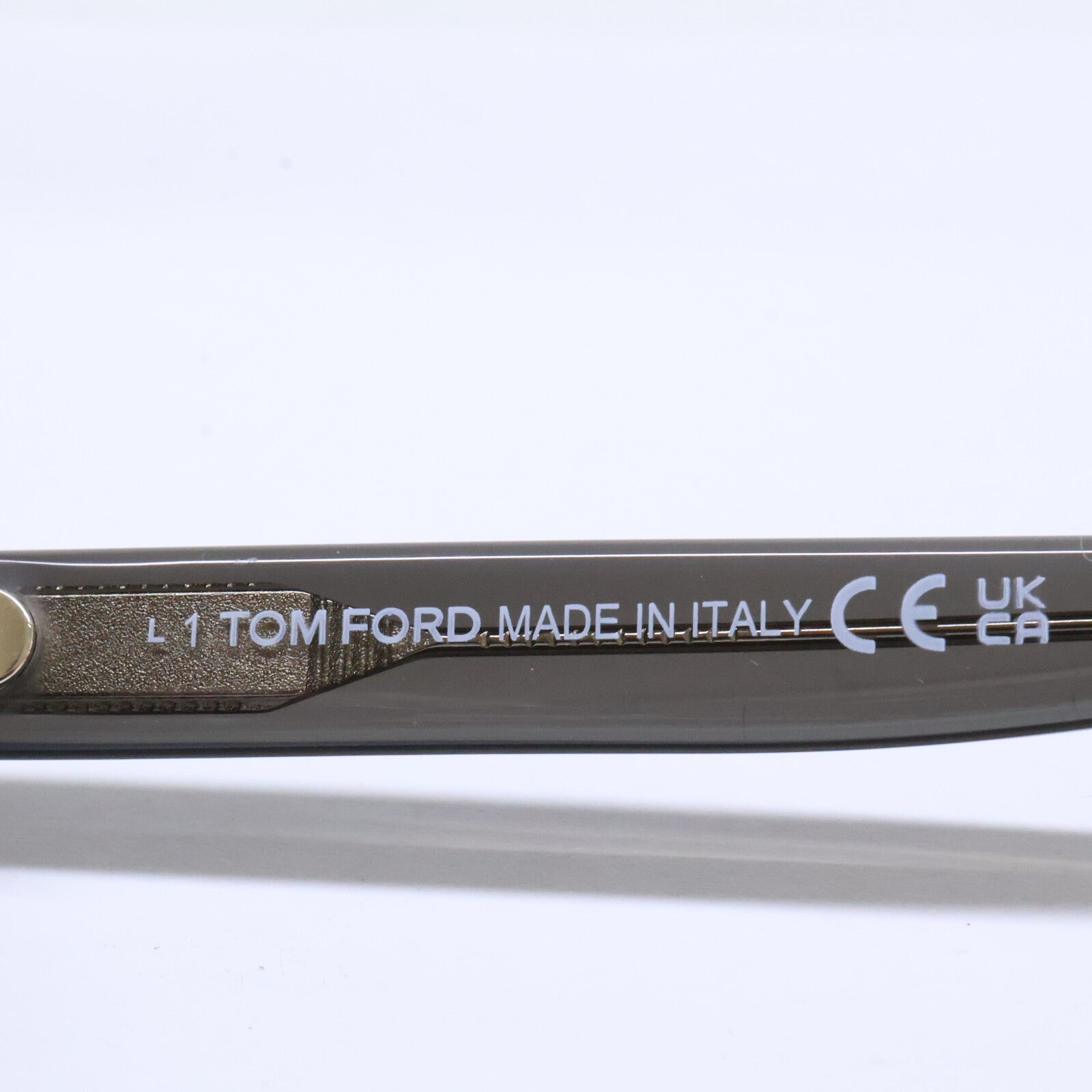 TOM FORD トムフォード TF1352-D 20N トランスペアレントグレー スクエアサングラス サングラス