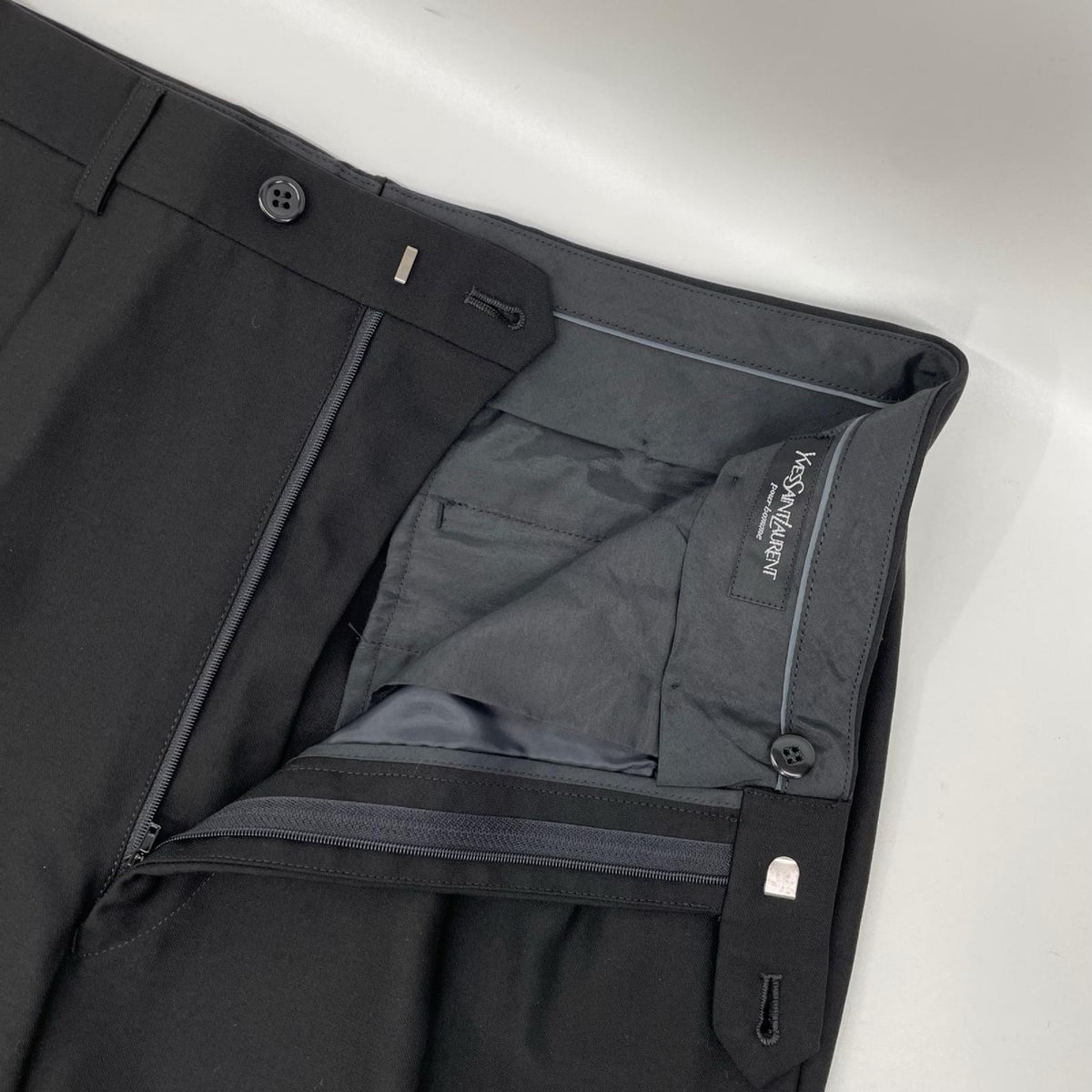 YvesSaintLaurent イヴサンローラン 070-5-PF-SA ブラック 2タックスラックスパンツ2タックスラックスパンツ ボトムス