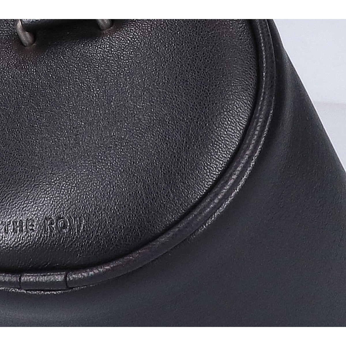 THE ROW ザ ロウ 美品 ソフトナッパレザー エンボスロゴ 90s round bag ハンドバッグ