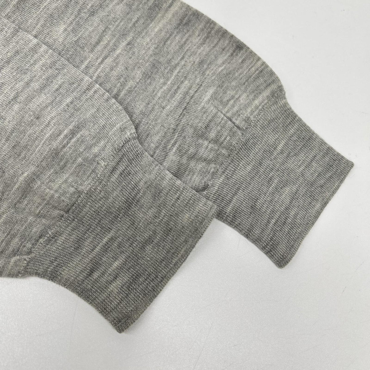 BATONER バトナー ウール グレー Essential SUPERIOR HIGH GAUGE MERINO クルーネック トップス