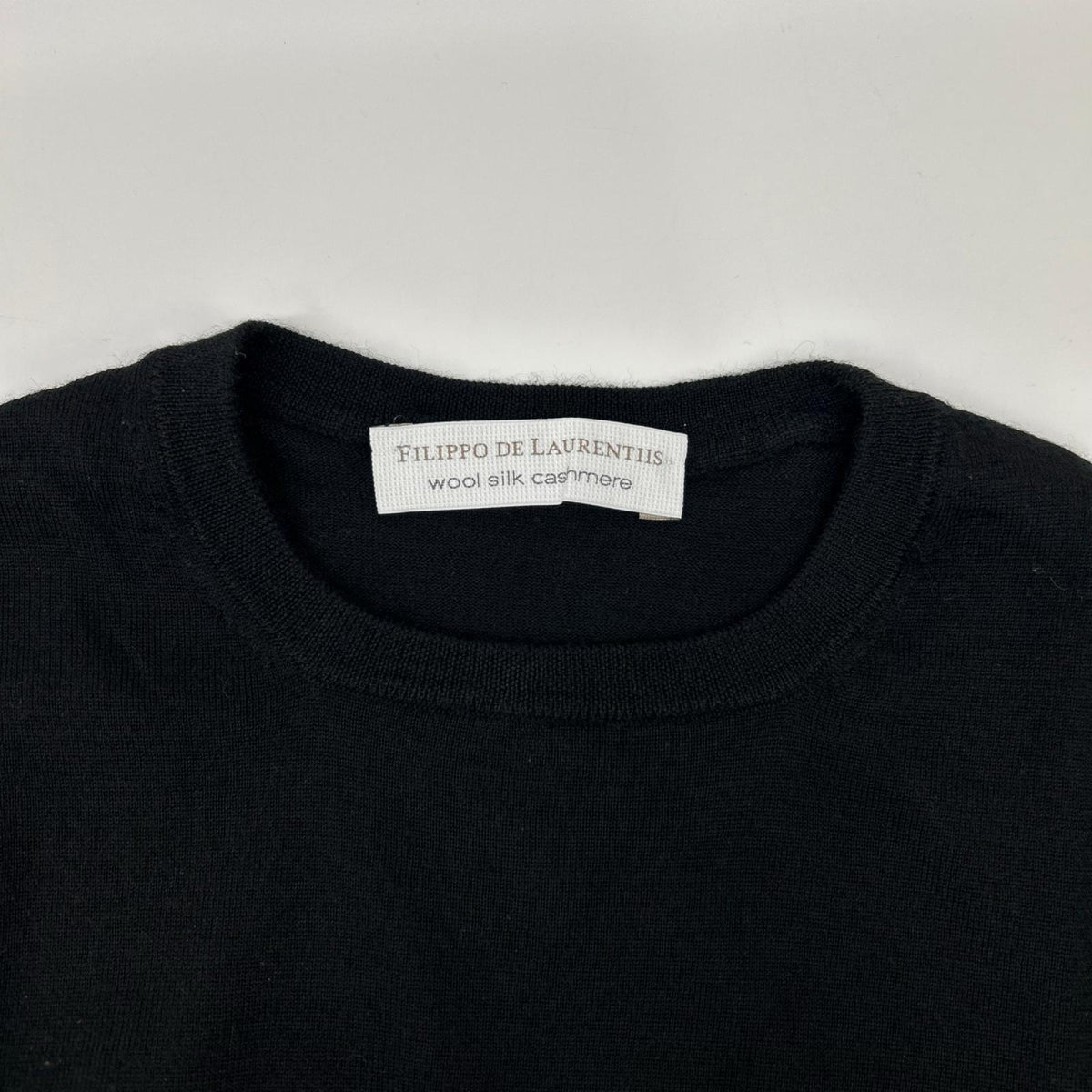 FILIPPO DE LAURENTIIS フィリッポ・デ・ローレンティス 0210-2610303 ブラック ウールシルク ニット トップス