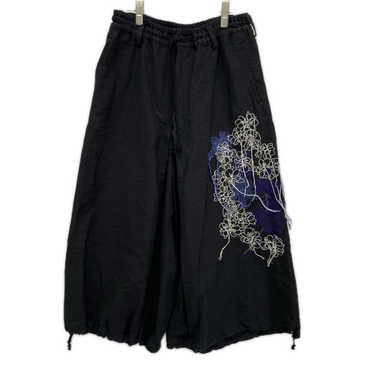 S'YTE サイト UQ-P02-004 FLOWER EMBROIDERY HAKAMA BALLOON PANTS ボトムス