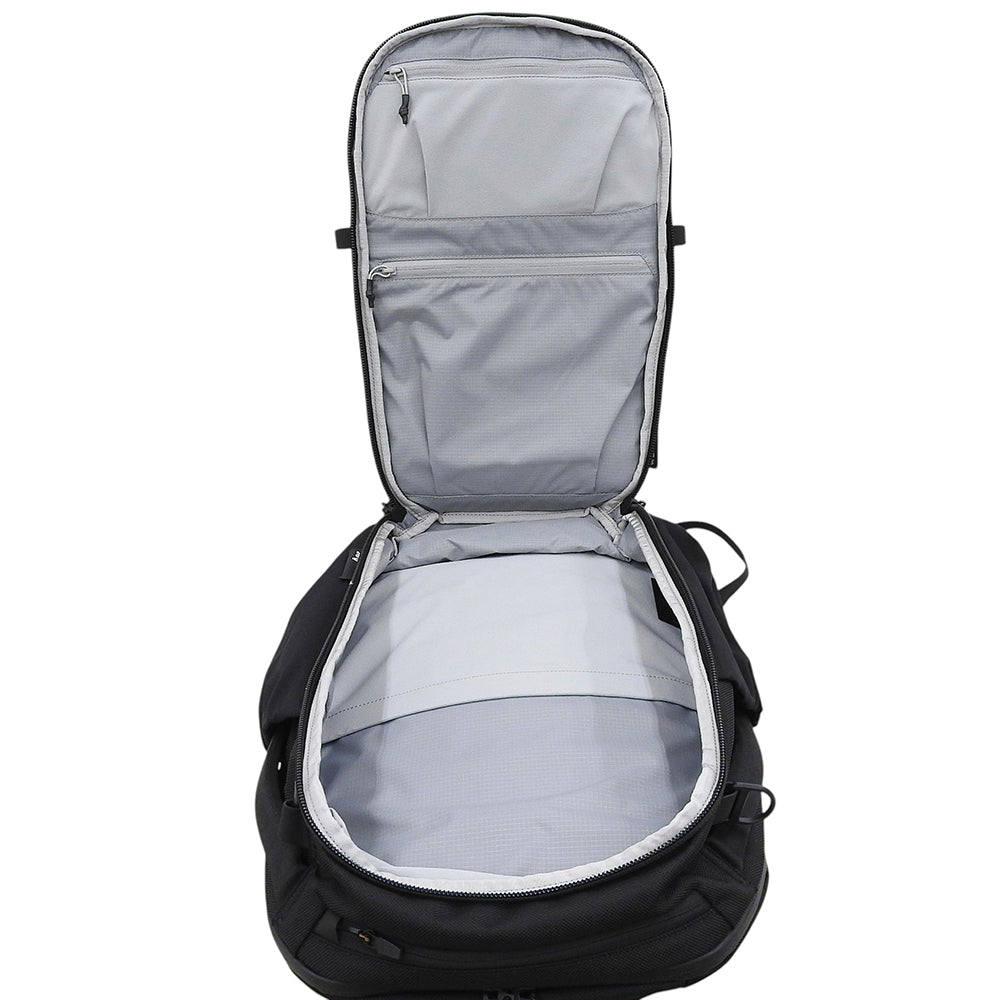 Aer エアー 美品 Travel Pack 4 28L リュック・デイパック メンズ 黒 ブラック AER-21070