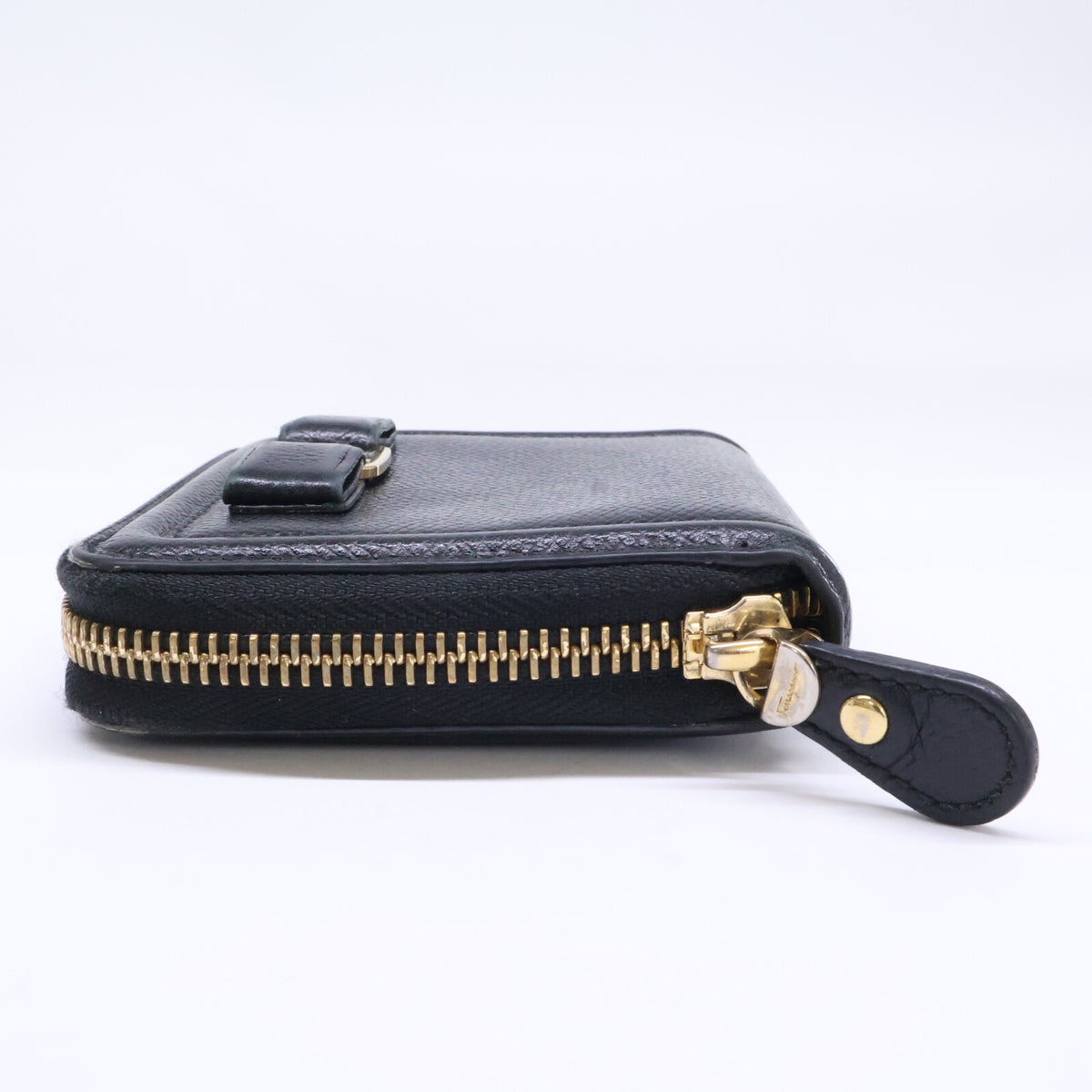 SalvatoreFerragamo サルバトーレフェラガモ 22-D156 0683537 ヴァラリボン ラウンドファスナー 二つ折り財布（小銭入れあり）