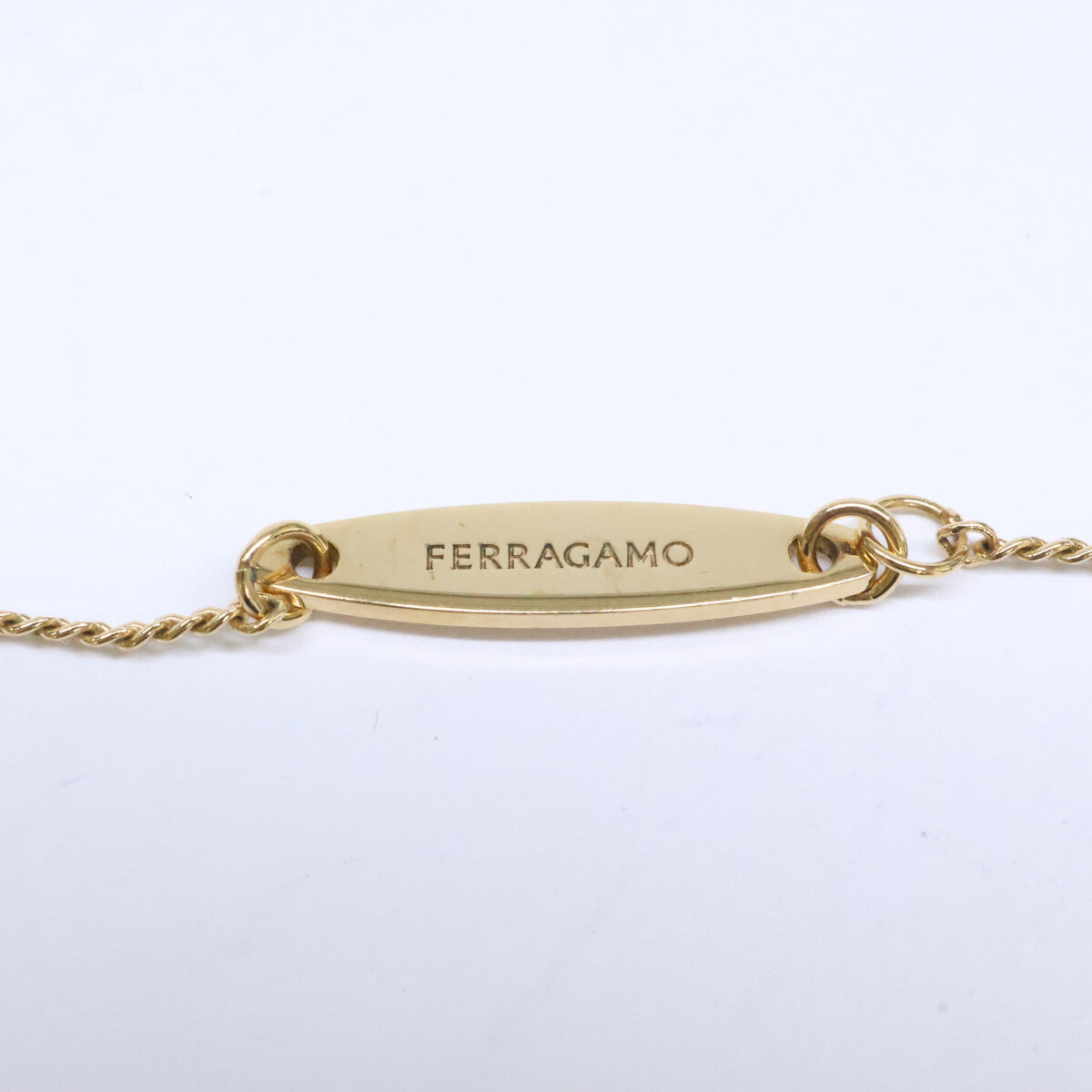 SalvatoreFerragamo サルバトーレフェラガモ ツイスト ガンチーニモチーフ ネックレス