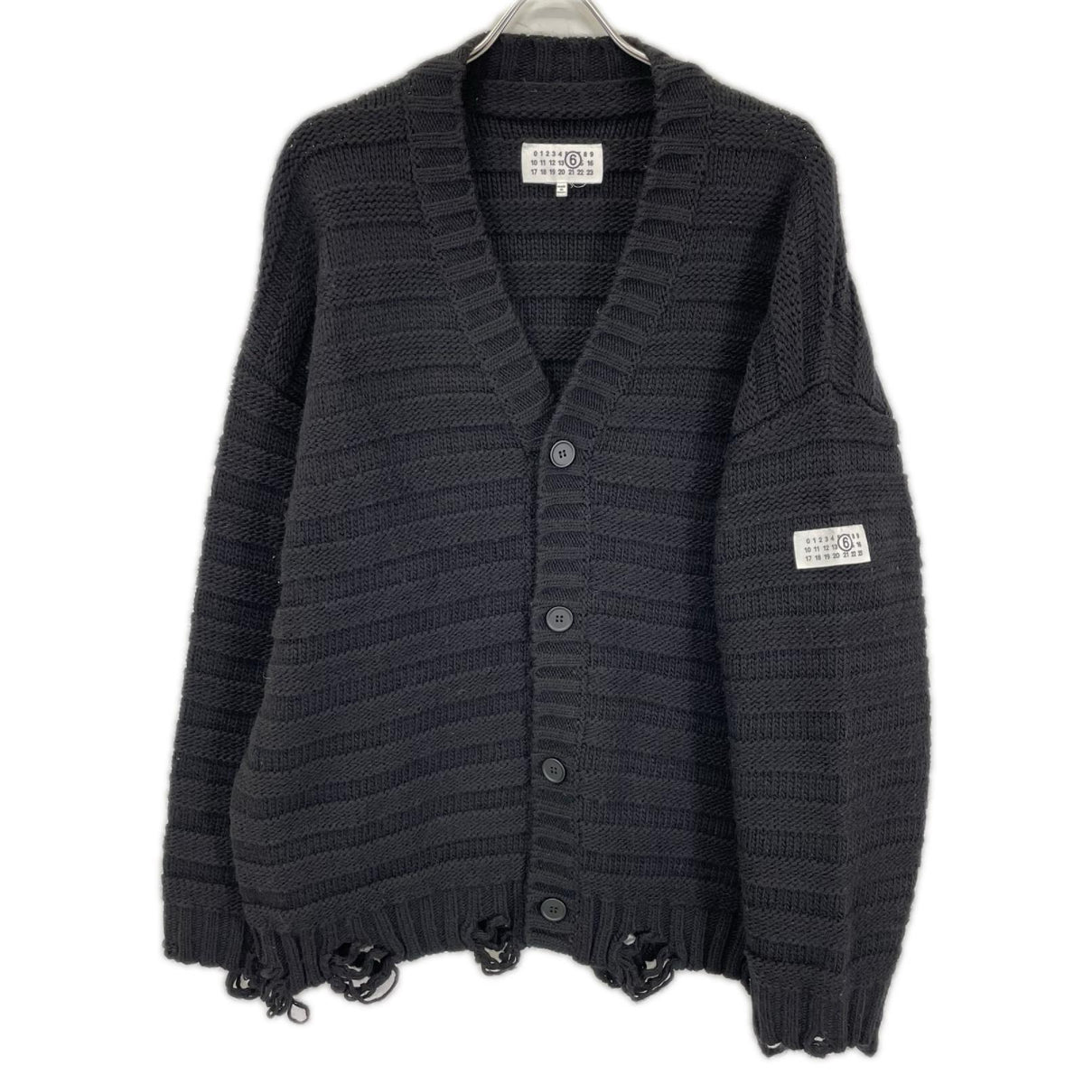 MM6 エムエムシックス 25AW SH0HP0005 ダメージ加工 Vネック ナンバリングロゴ トップス
