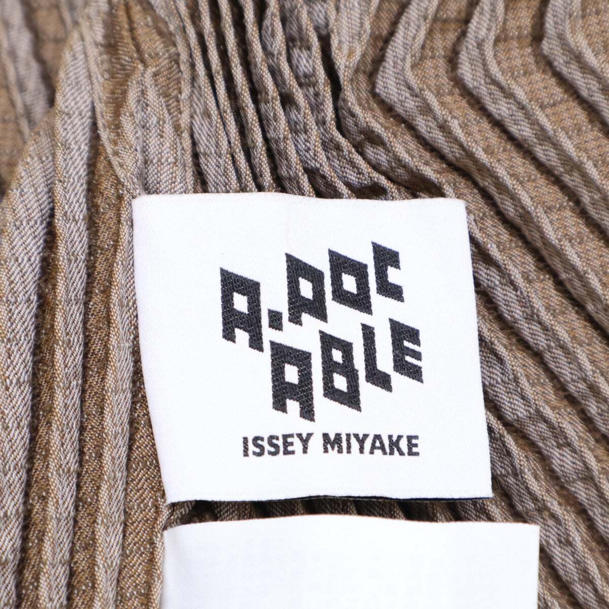 ISSEIMIYAKE A.POC イッセイミヤケエイポック 【美品】AT23FD267 3Dスチームプリーツ ジャケット ジャケット