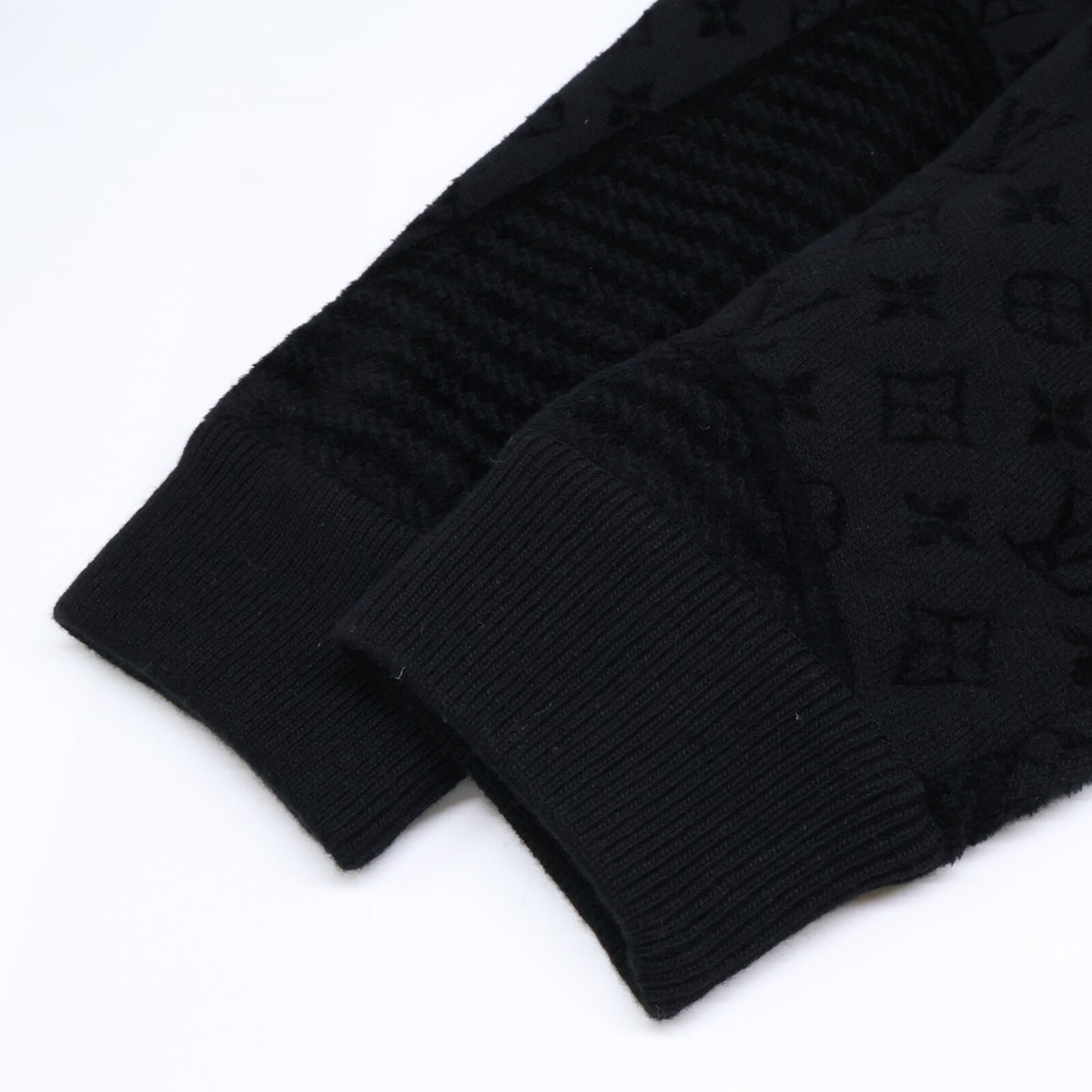 LOUIS VUITTON ルイヴィトン 【新品同様/国内正規/25年製】1AHC22/RM251M SUR HSN71W Chunky Wool-Blend Cable Cardigan チャンキーウールブレンド ケーブルカーディガン トップス