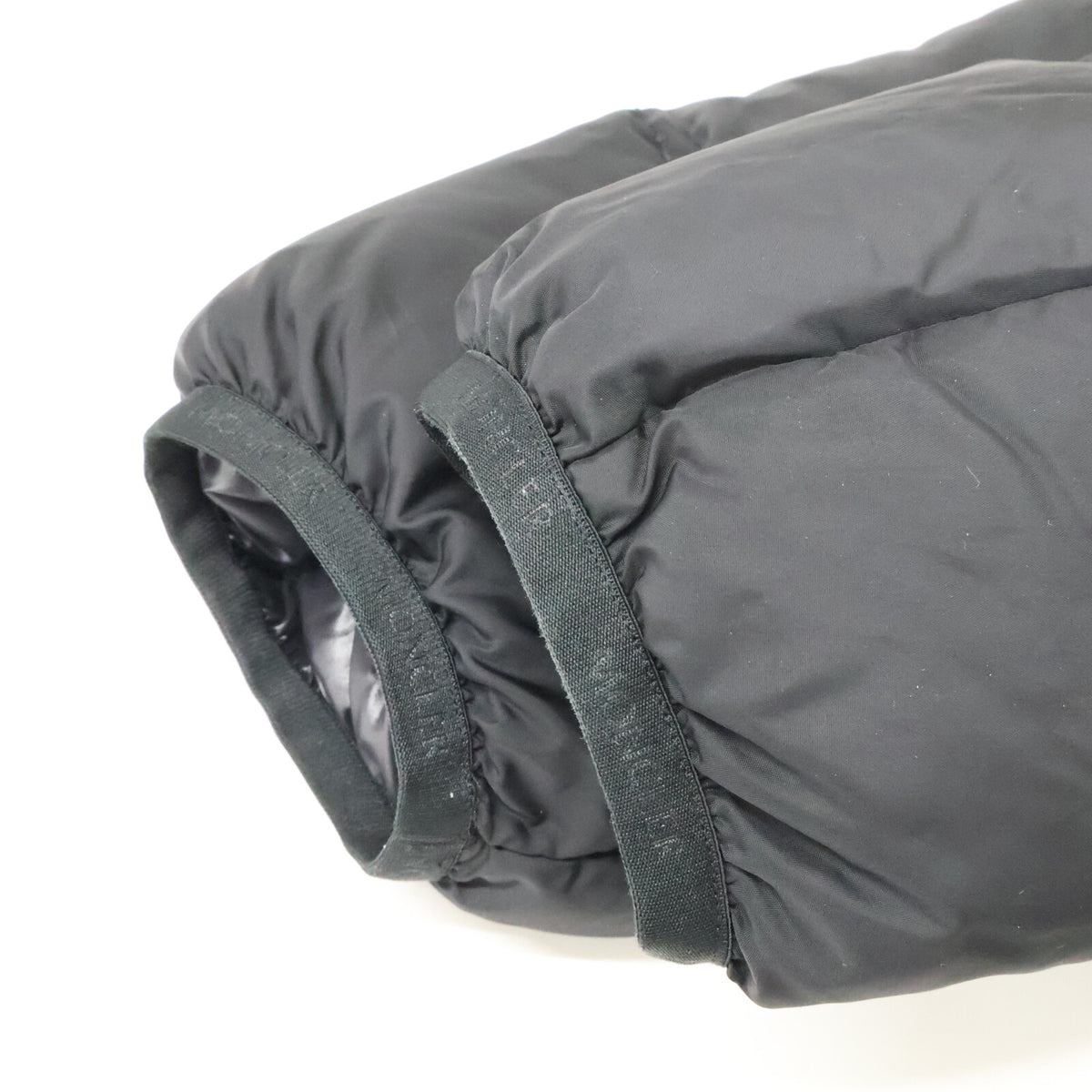 MONCLER モンクレール MONTCLA モンクラ 内側ロゴ刺繍グログランテープ フーディダウンジャケット ジャケット