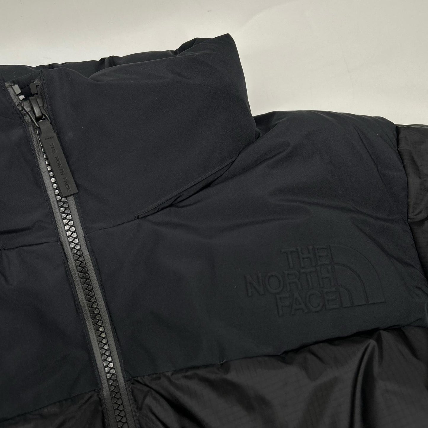 ND92332 Black GTX Nuptse Jacket Jacket L Men's