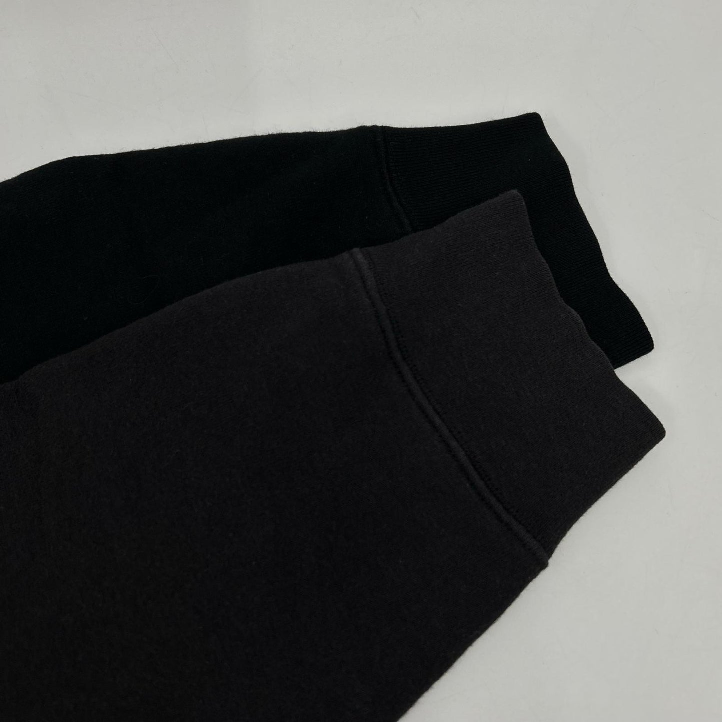 UNUSED アンユーズド US2366 ブラック Switching sweat hoodie トップス