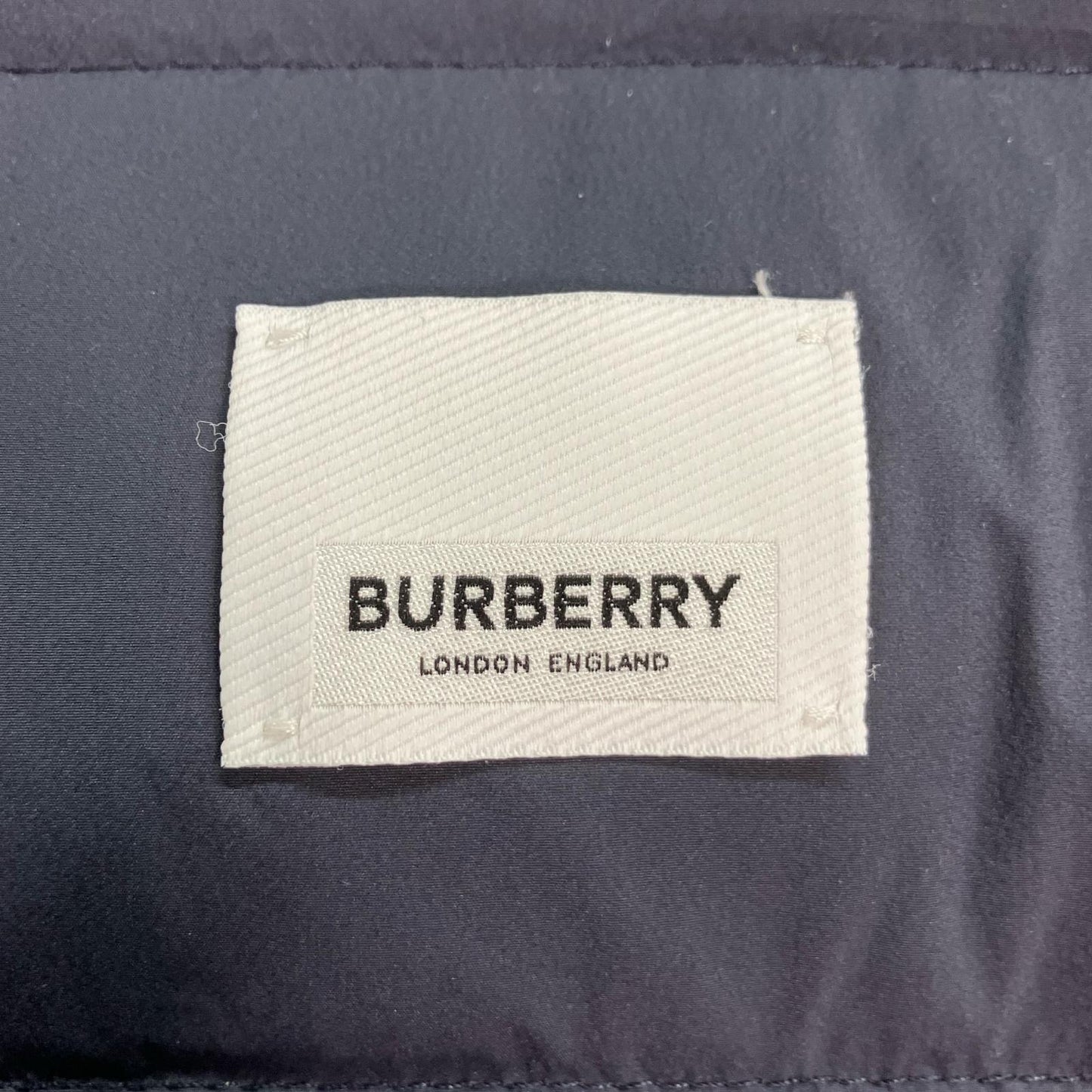 BURBERRY LONDON 博柏利 8067299 海军蓝 尼龙连帽羽绒大衣 S码