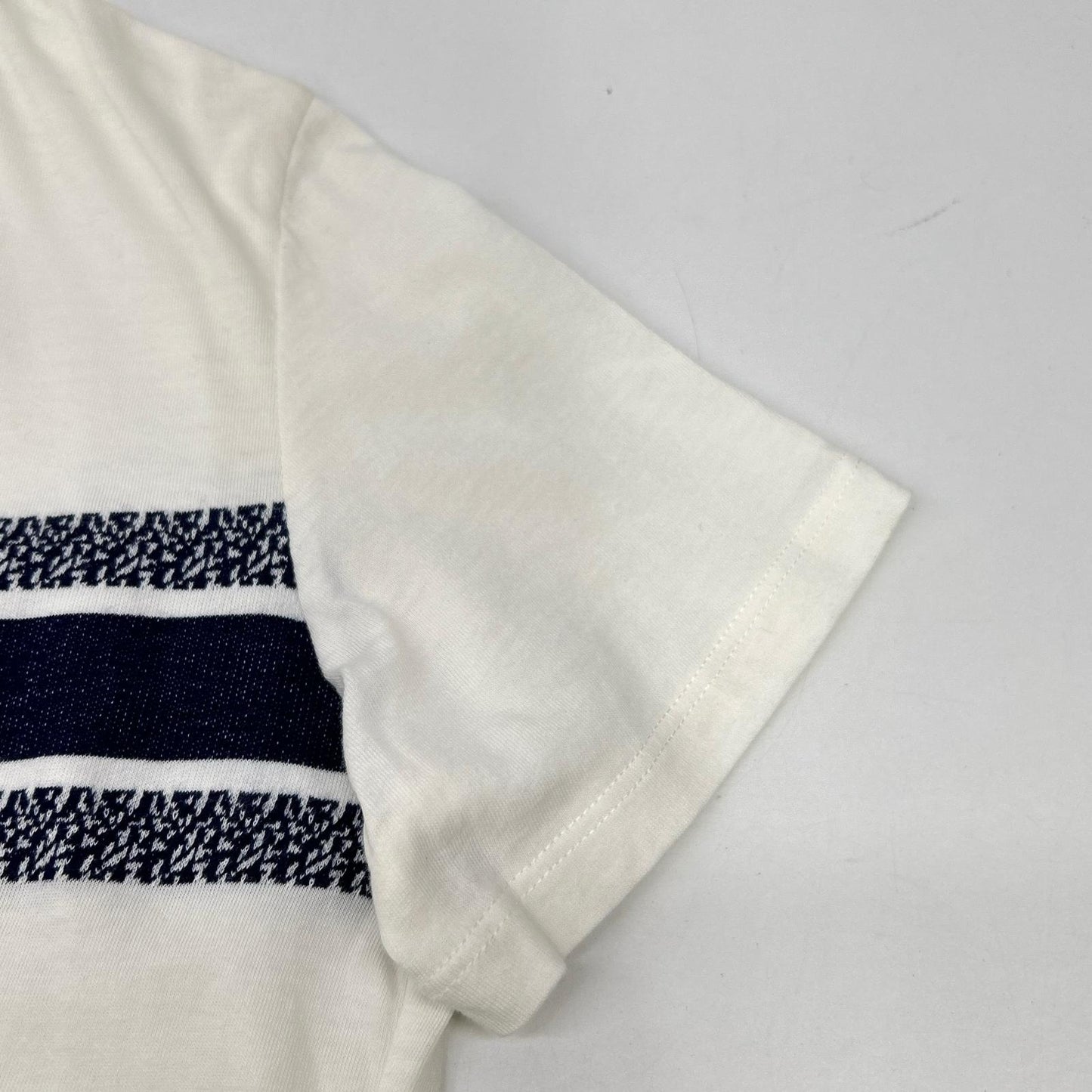 Christian Dior クリスチャンディオール 【国内正規】143T04A4043 シグネチャーバンドロゴTシャツ トップス