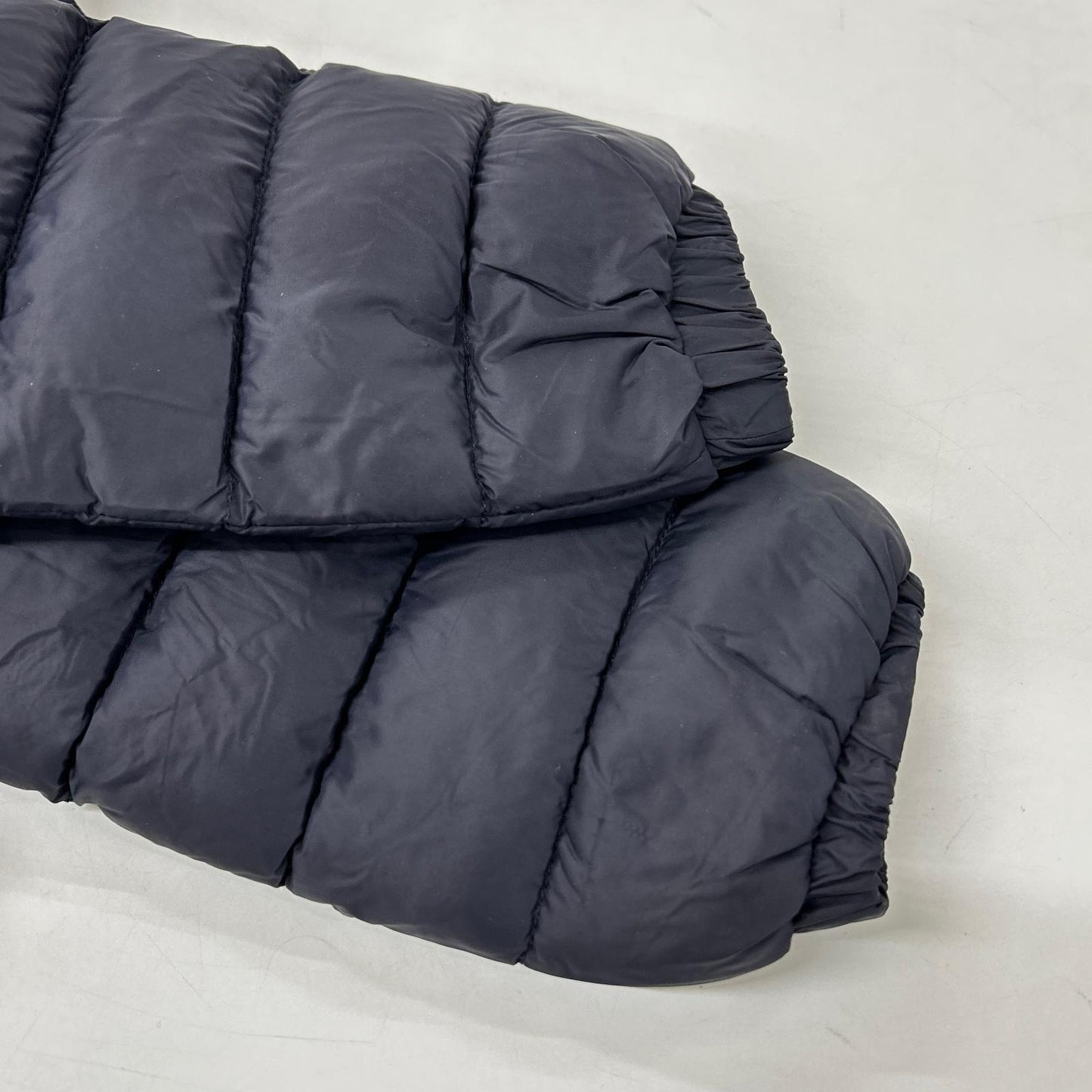 MONCLER 蒙口 JULES 连帽羽绒服 夹克
