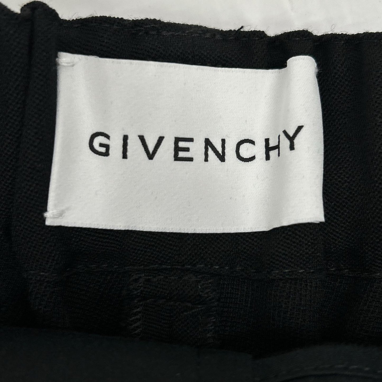 GIVENCHY ジバンシィ BW5173164J 26SS ブラック タック ショートパンツ ボトムス
