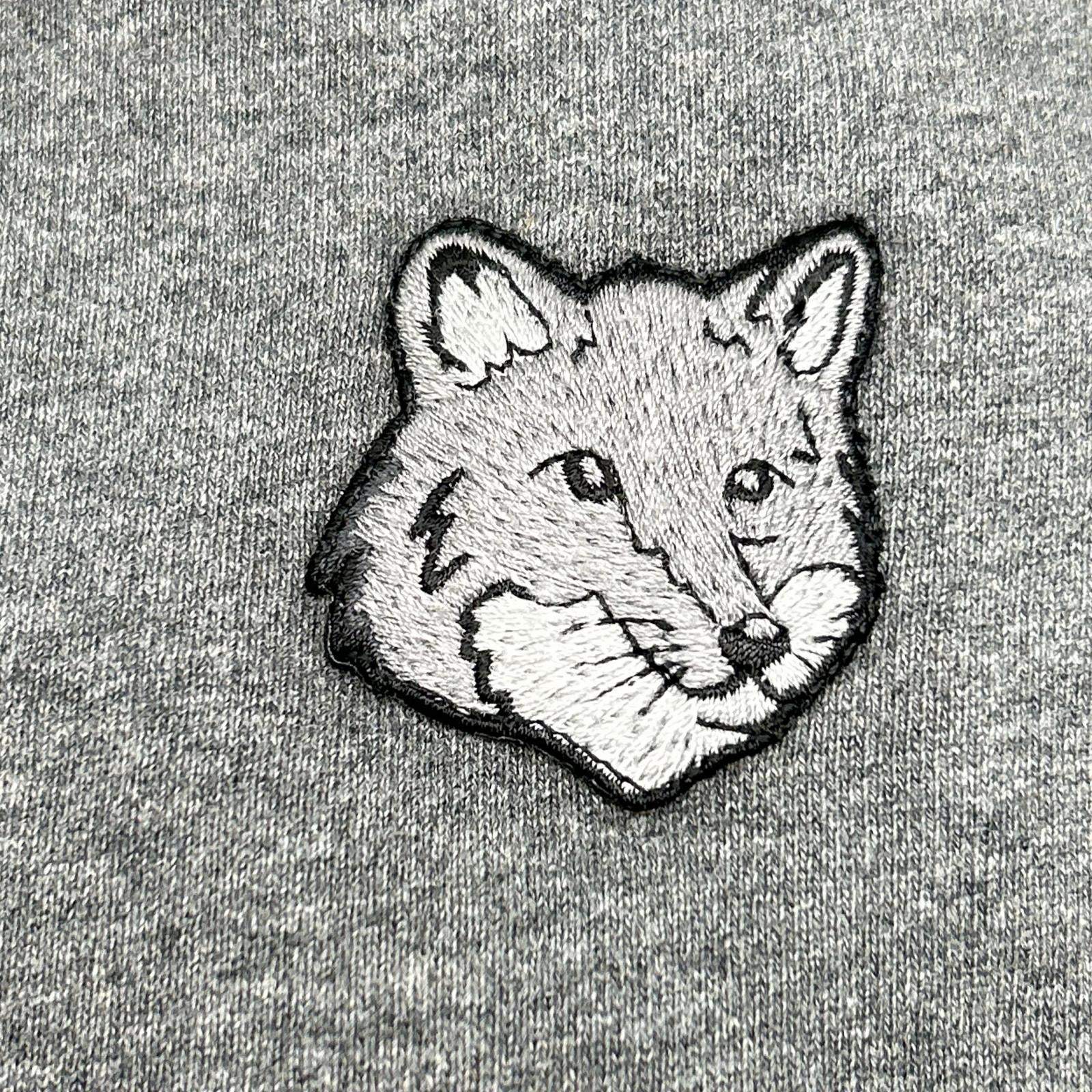 MAISON KITSUNE メゾンキツネ LM00705KM0001 ダークグレー フォックスヘッド SWEATSHIRTS パーカー トップス