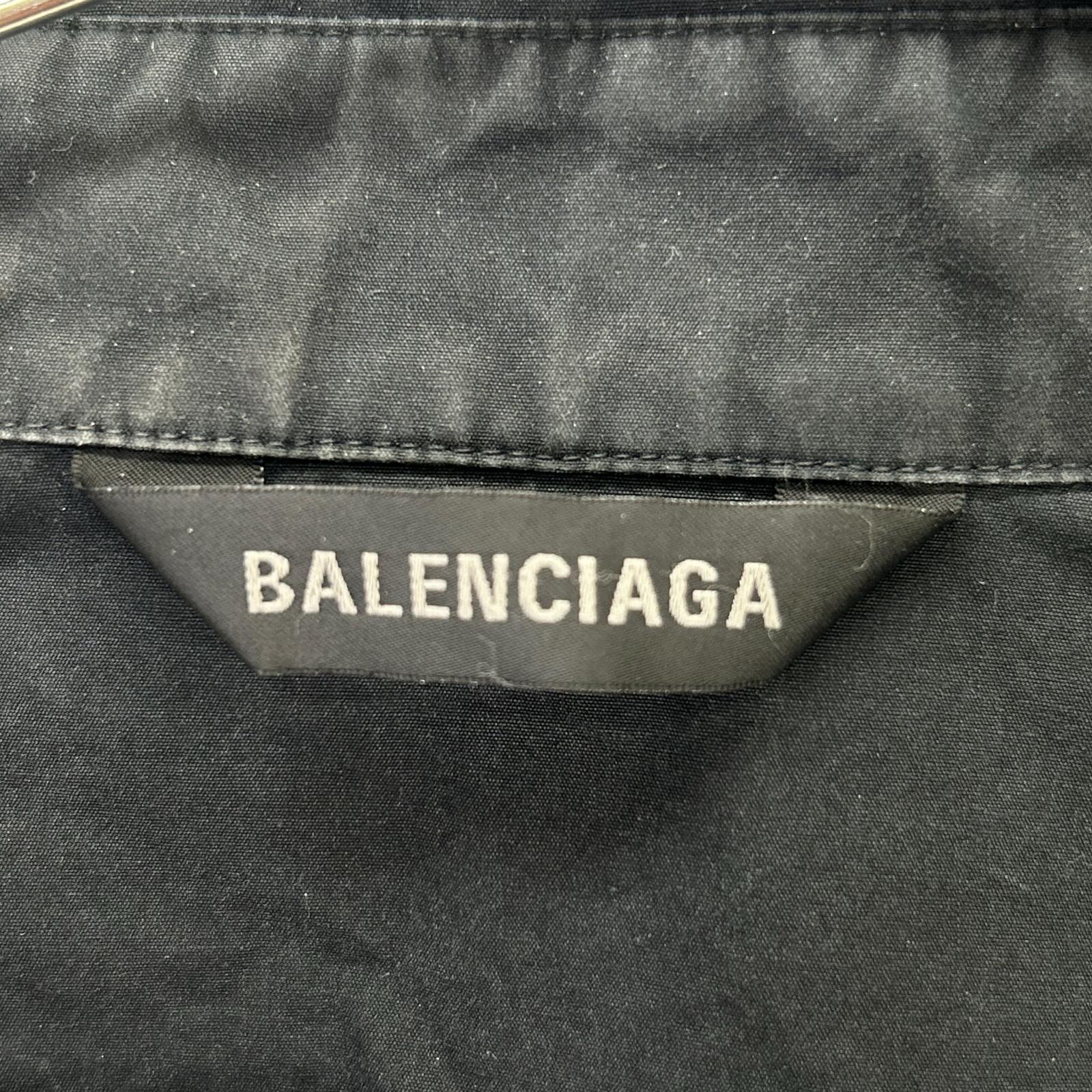 BALENCIAGA 巴黎世家 22年款 738761 黑色 TNM60 短袖衬衫 上衣