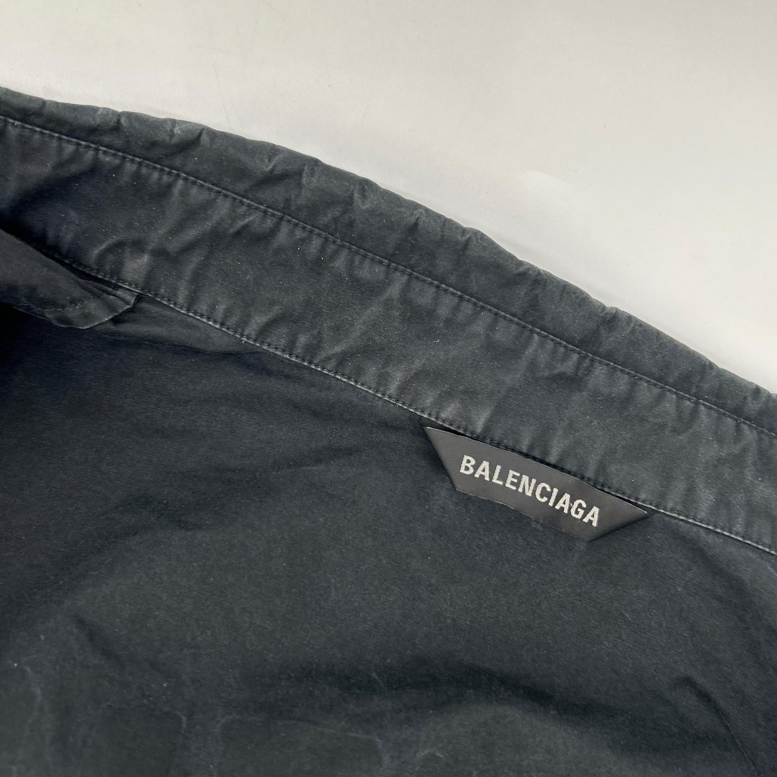 BALENCIAGA 巴黎世家 22年款 738761 黑色 TNM60 短袖衬衫 上衣