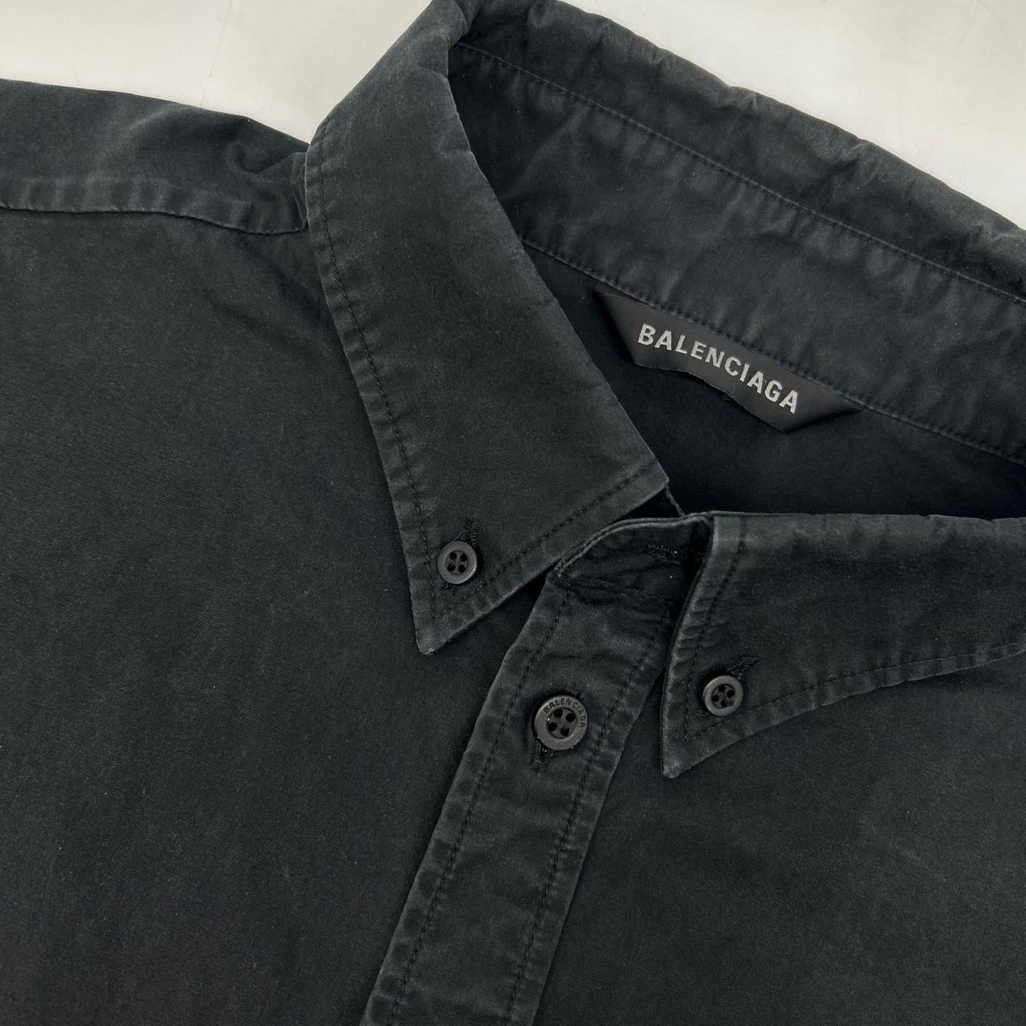 BALENCIAGA 巴黎世家 22年款 738761 黑色 TNM60 短袖衬衫 上衣
